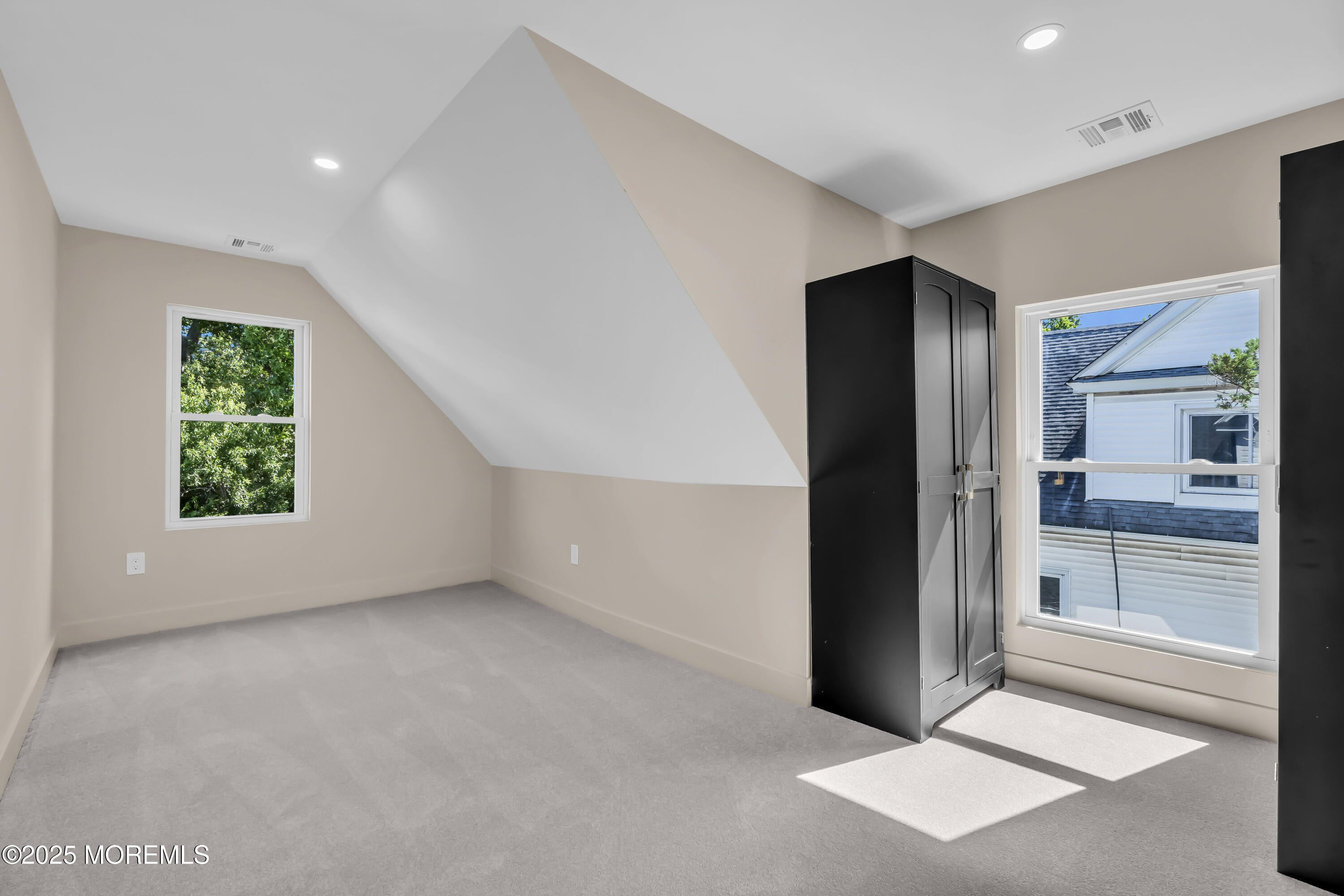 Asbury Park, New Jersey, 07712, United States, 6 Bedrooms Bedrooms, ,4 BathroomsBathrooms,Residential,Active,1929708