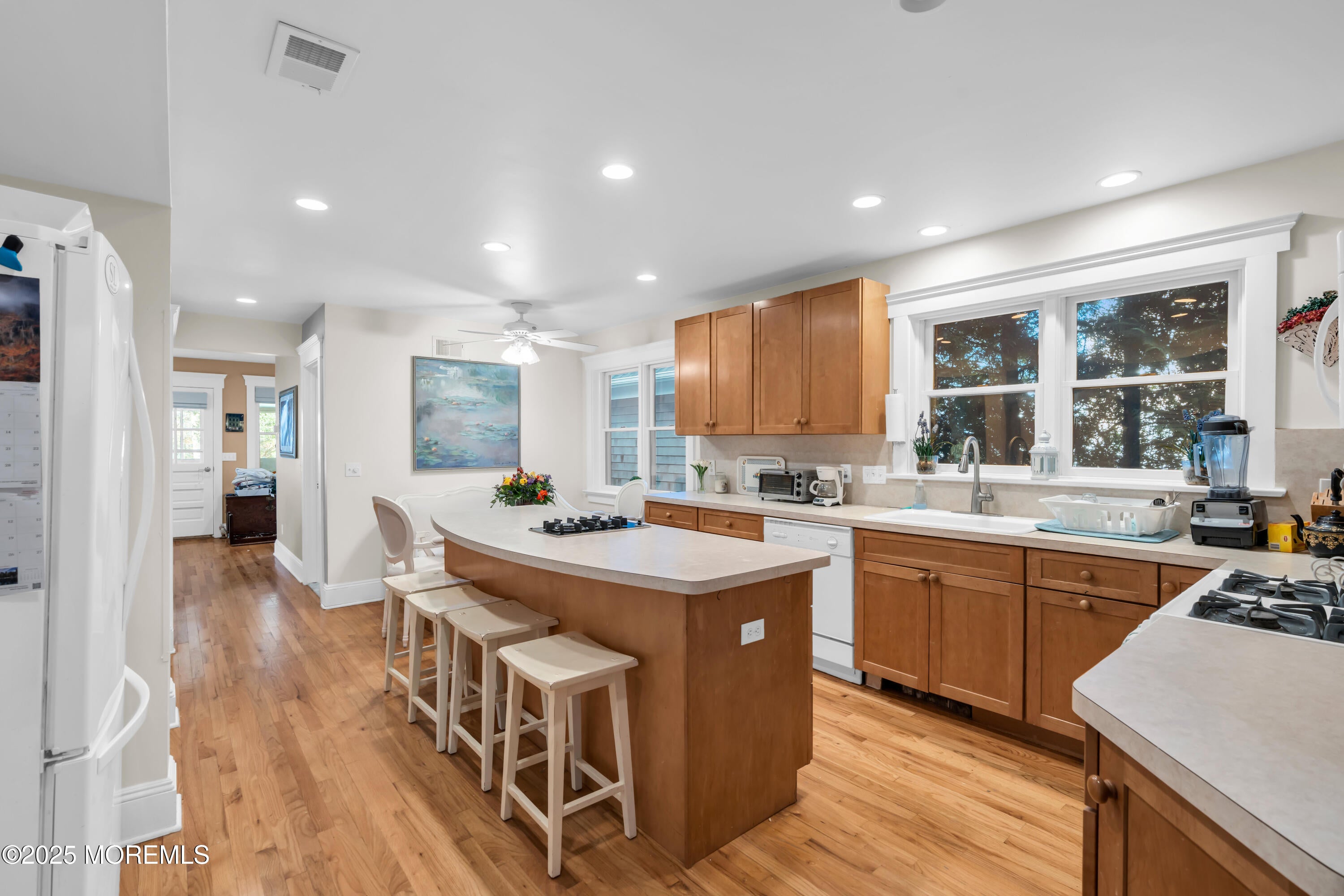 Spring Lake, New Jersey, 07762, United States, 5 Bedrooms Bedrooms, ,5 BathroomsBathrooms,Residential,Active,2003544