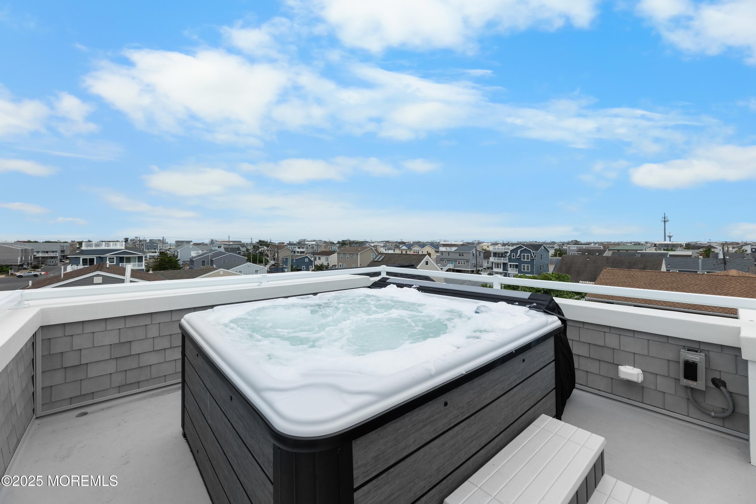 Beach Haven, New Jersey, 08008, United States, 6 Bedrooms Bedrooms, ,6 BathroomsBathrooms,Residential,Active,1969766