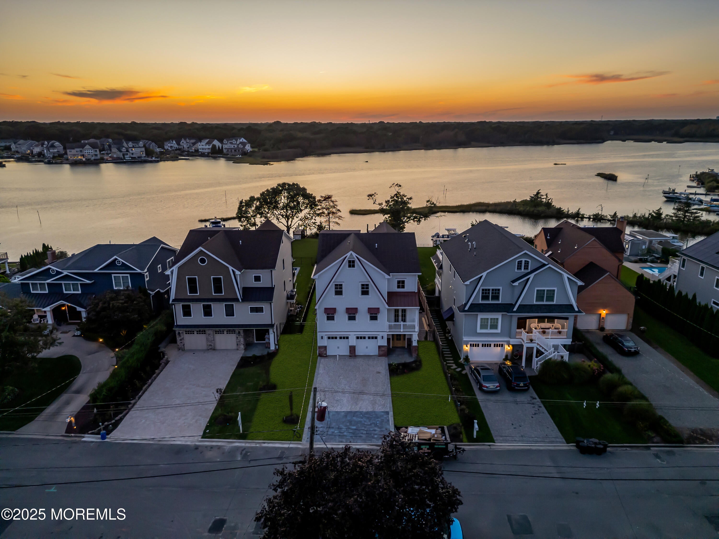 Point Pleasant, New Jersey, 08742, United States, 5 Bedrooms Bedrooms, ,4 BathroomsBathrooms,Residential,Active,1992294
