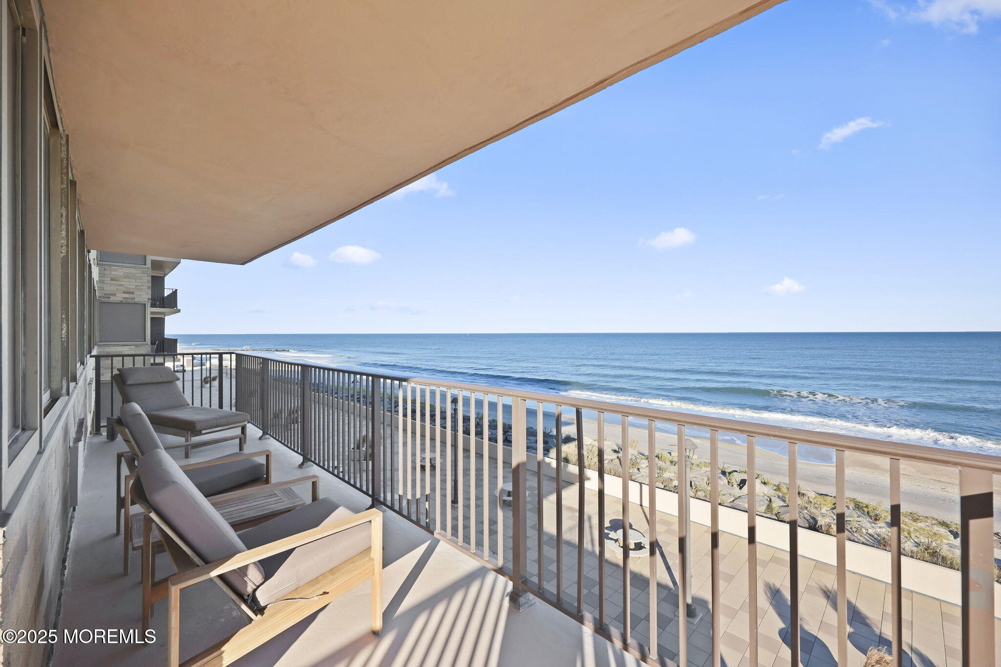 Monmouth Beach, New Jersey, 07750, United States, 2 Bedrooms Bedrooms, ,2 BathroomsBathrooms,Residential,Active,1967306