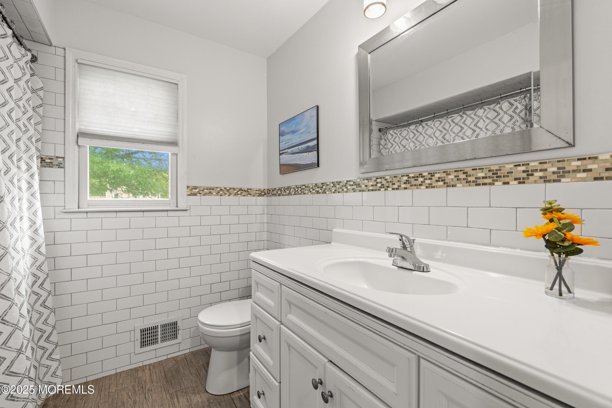 Allenwood, New Jersey, 08720, United States, 5 Bedrooms Bedrooms, ,3 BathroomsBathrooms,Residential,Active,1849537