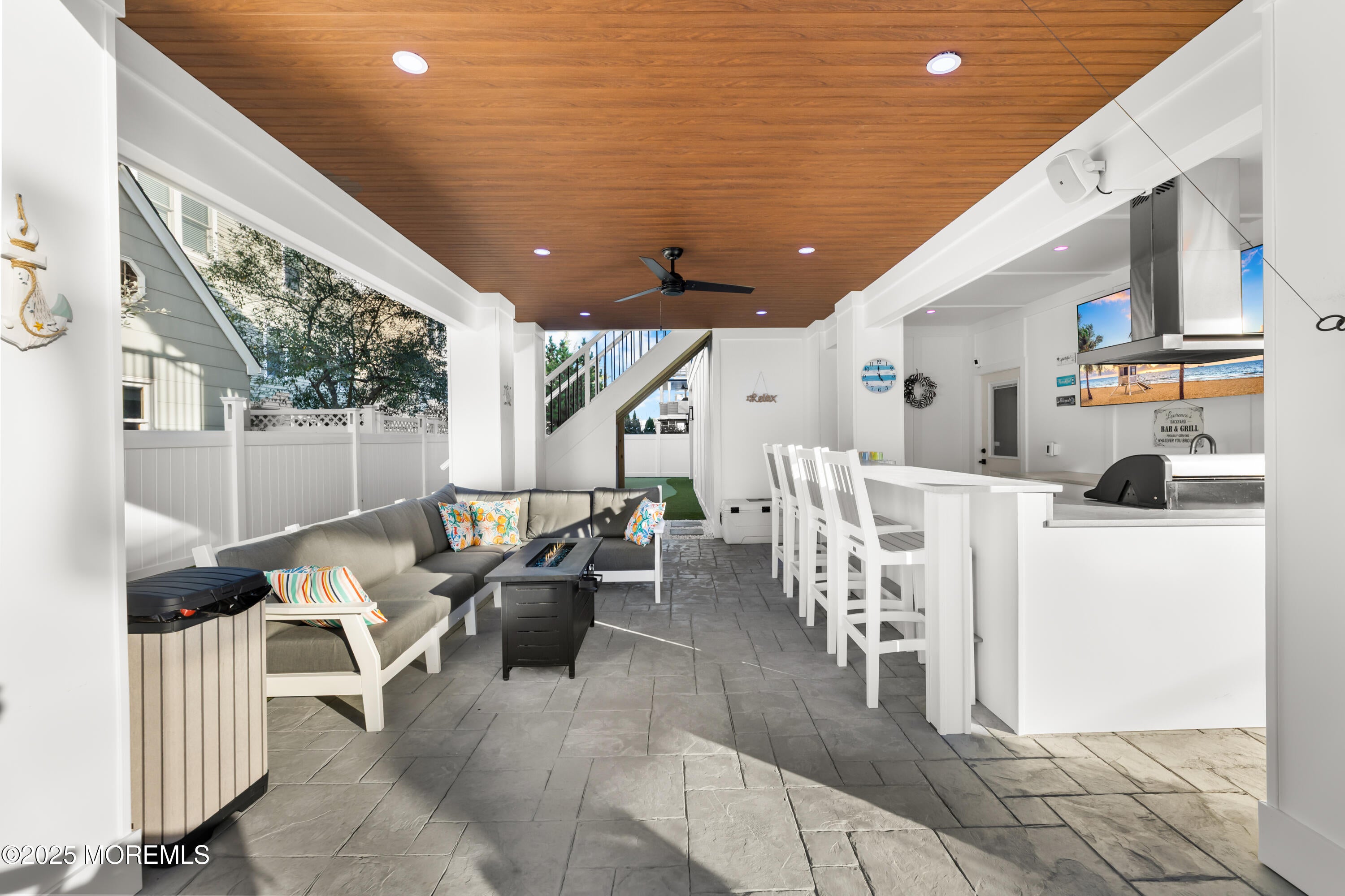 Beach Haven, New Jersey, 08008, United States, 6 Bedrooms Bedrooms, ,6 BathroomsBathrooms,Residential,Active,1969766