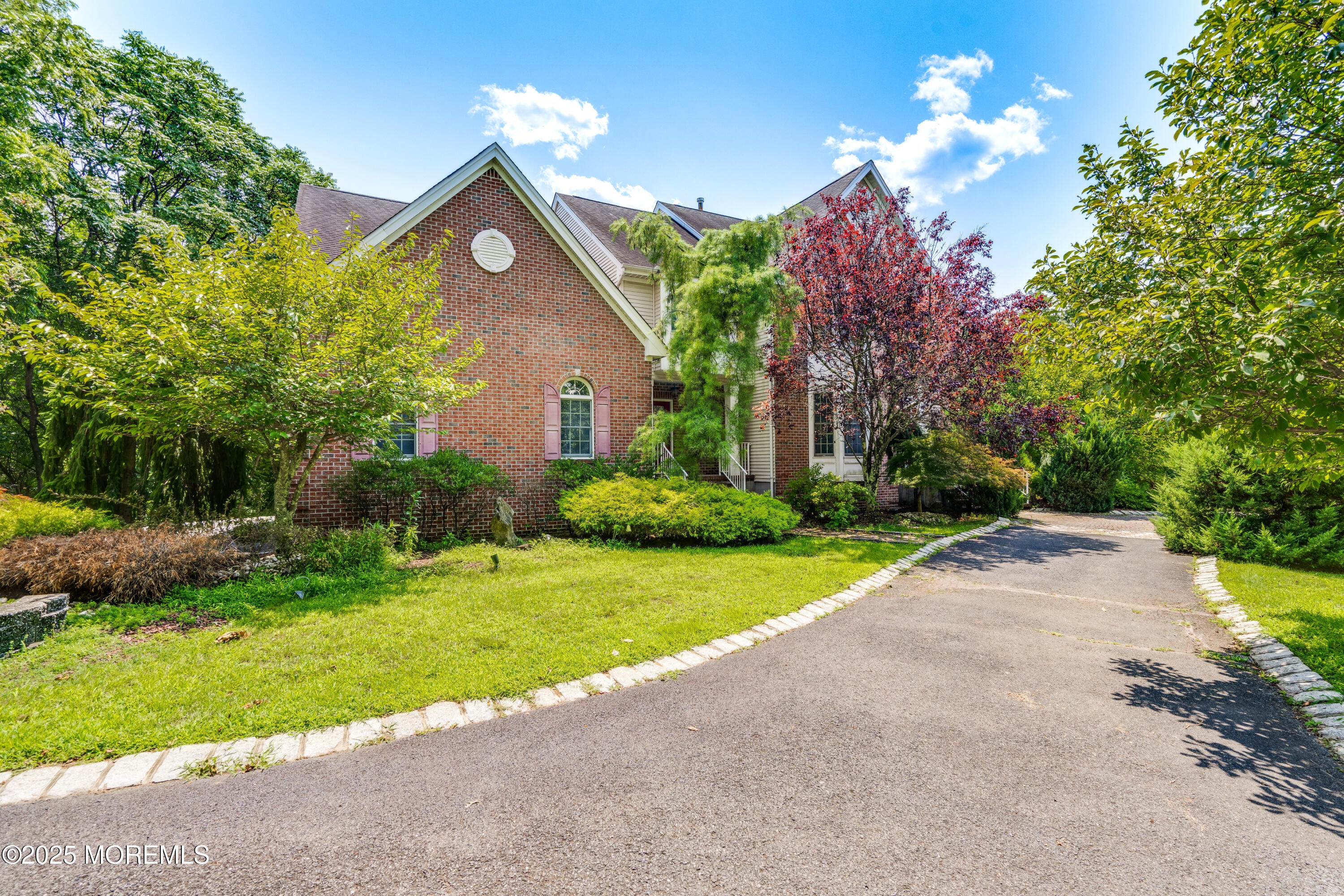 Marlboro, New Jersey, 07746, United States, 5 Bedrooms Bedrooms, ,5 BathroomsBathrooms,Residential,Active,1985596