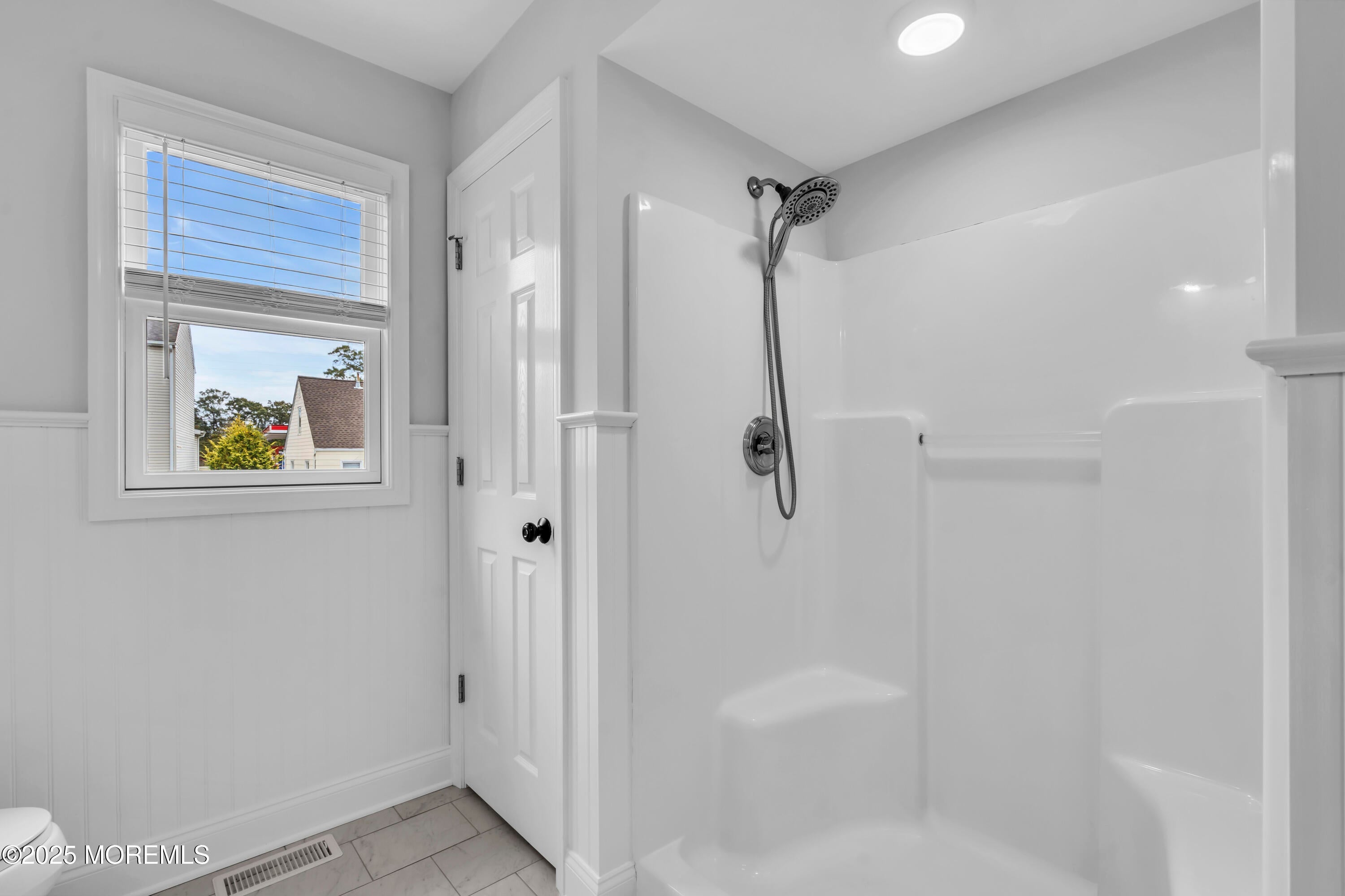 Point Pleasant Beach, New Jersey, 08742, United States, 3 Bedrooms Bedrooms, ,2 BathroomsBathrooms,Residential,Active,1969640