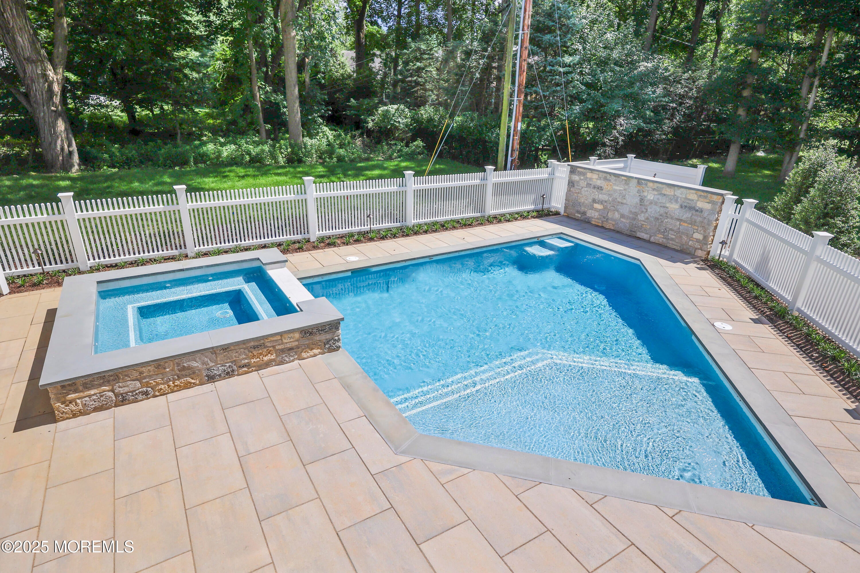 Rumson, New Jersey, 07760, United States, 6 Bedrooms Bedrooms, ,7 BathroomsBathrooms,Residential,Active,1904739