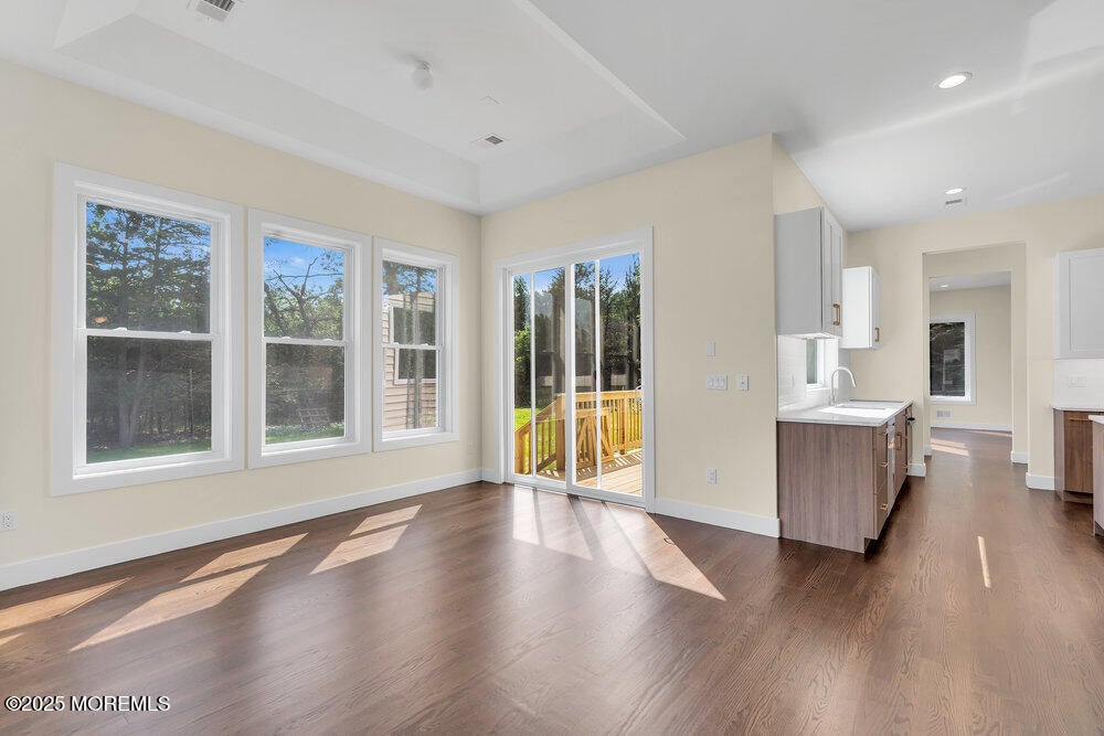 Jackson, New Jersey, 08527, United States, 6 Bedrooms Bedrooms, ,4 BathroomsBathrooms,Residential,Active,1973337