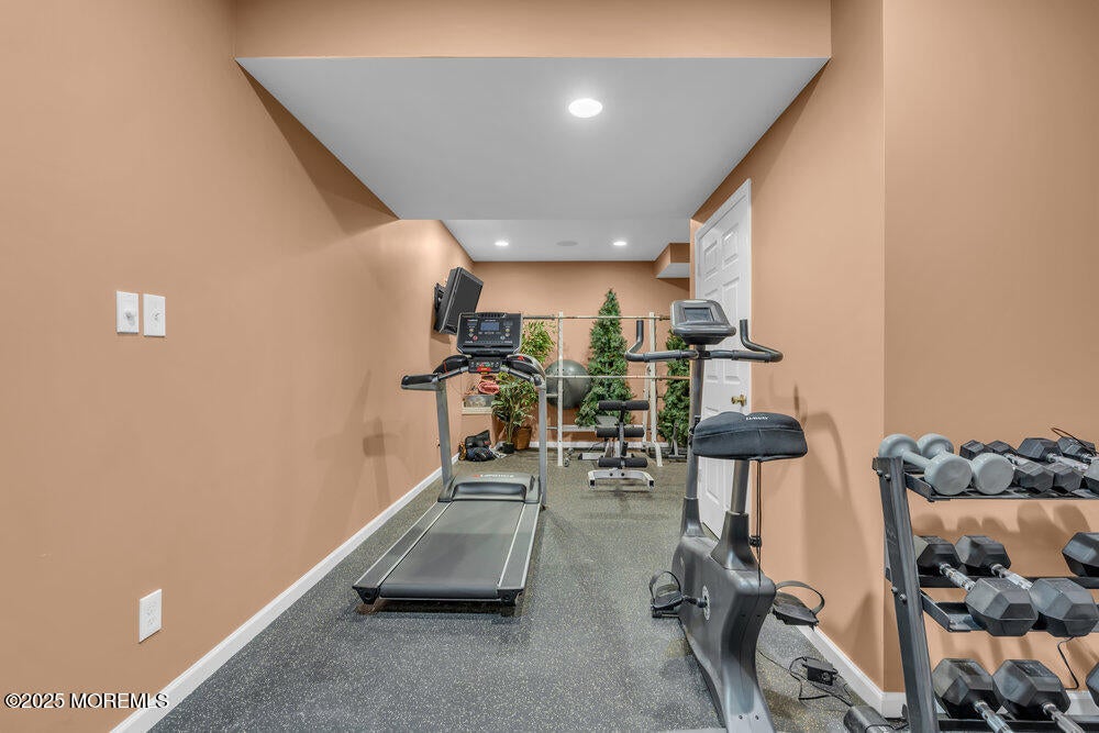 Manalapan, New Jersey, 07726, United States, 4 Bedrooms Bedrooms, ,4 BathroomsBathrooms,Residential,Active,1871928