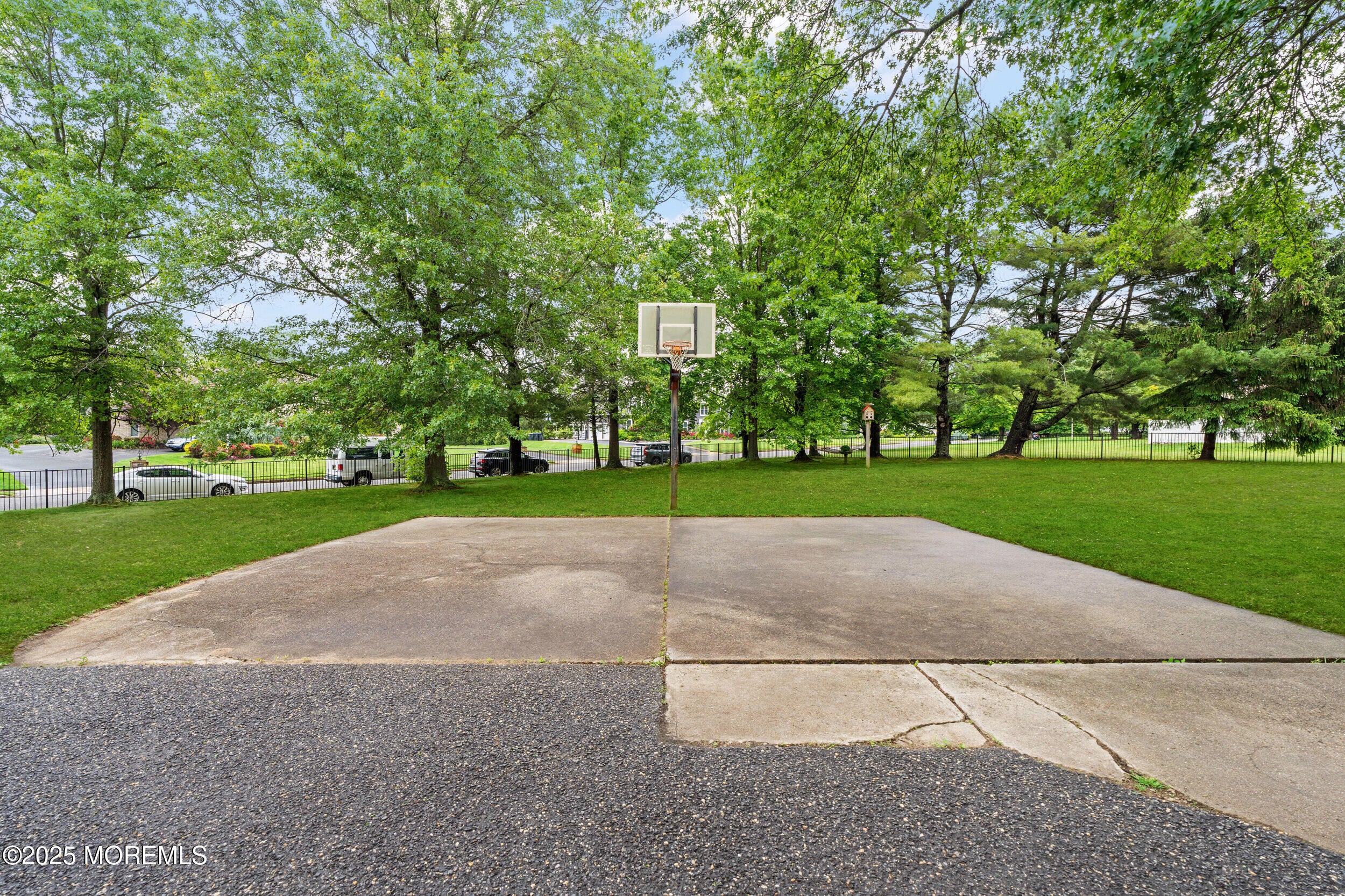 Allenwood, New Jersey, 08720, United States, 5 Bedrooms Bedrooms, ,3 BathroomsBathrooms,Residential,Active,1849537