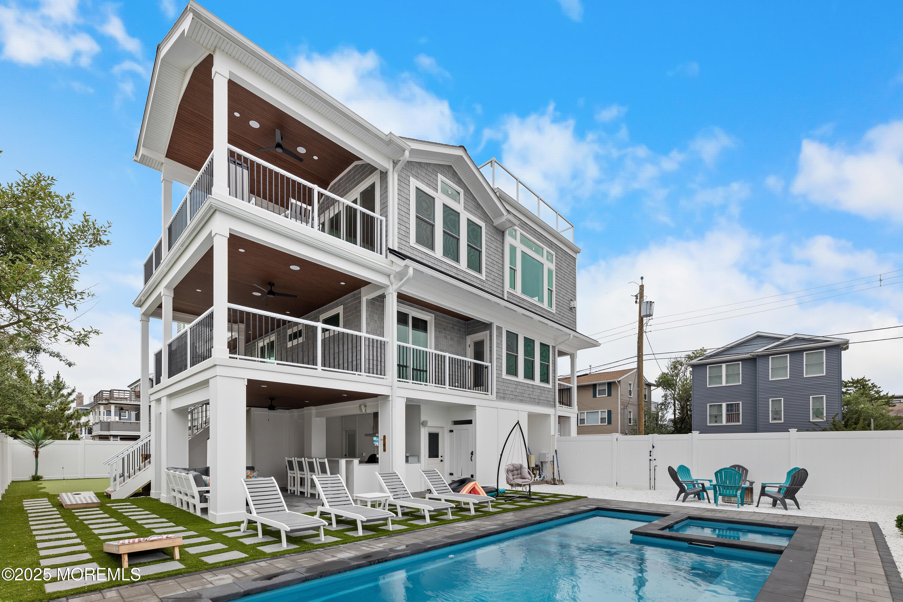 Beach Haven, New Jersey, 08008, United States, 6 Bedrooms Bedrooms, ,6 BathroomsBathrooms,Residential,Active,1969766