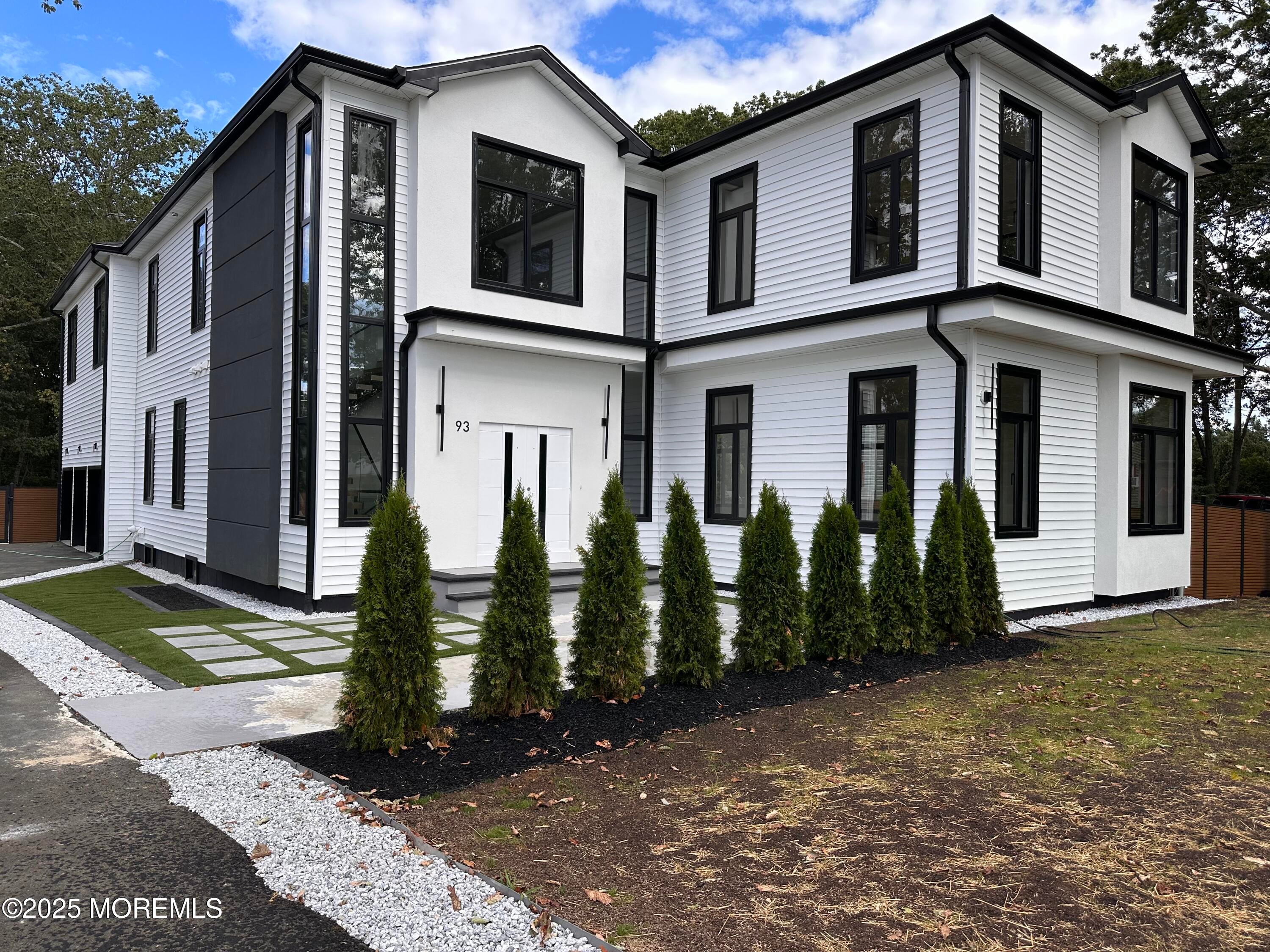 Marlboro, New Jersey, 07746, United States, 5 Bedrooms Bedrooms, ,5 BathroomsBathrooms,Residential,Active,1929654