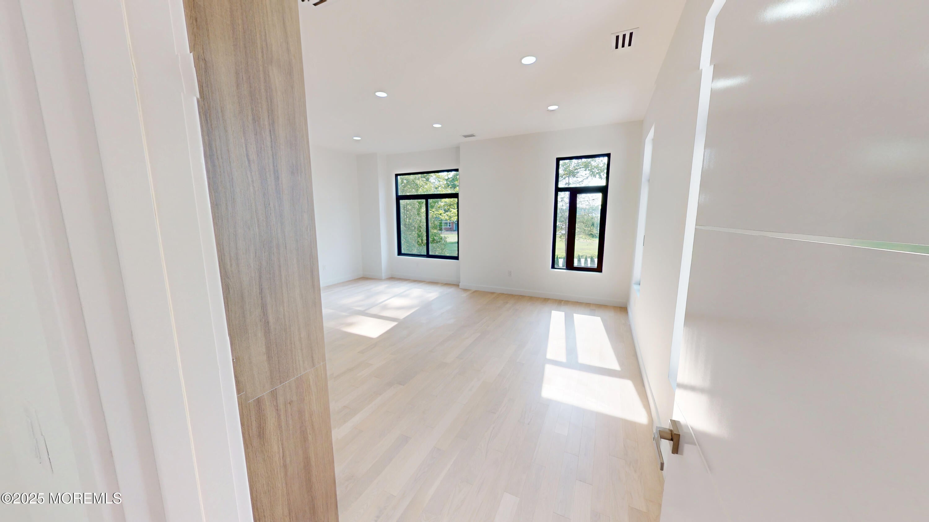 Marlboro, New Jersey, 07746, United States, 5 Bedrooms Bedrooms, ,5 BathroomsBathrooms,Residential,Active,1929654