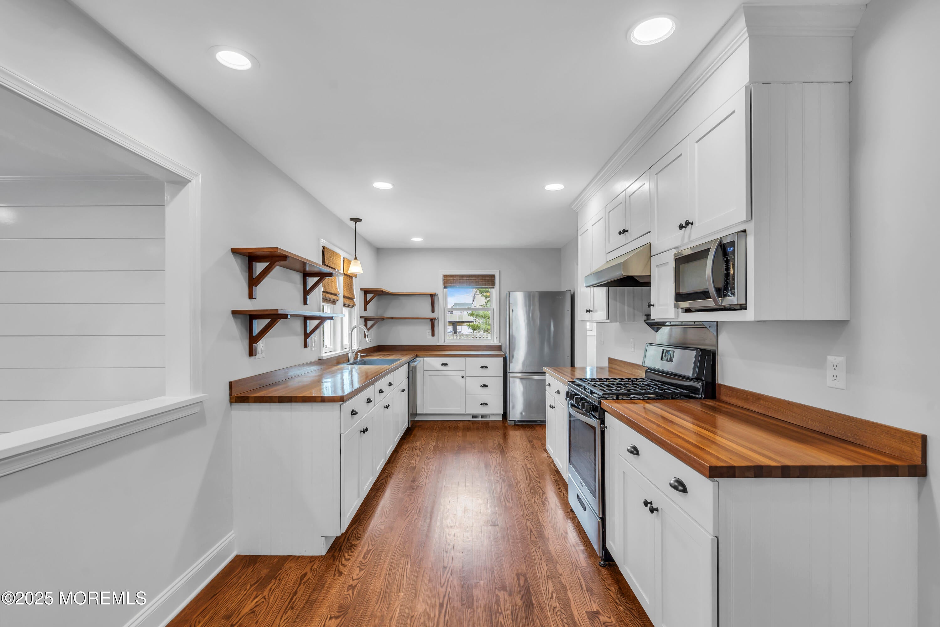 Point Pleasant Beach, New Jersey, 08742, United States, 3 Bedrooms Bedrooms, ,2 BathroomsBathrooms,Residential,Active,1969640