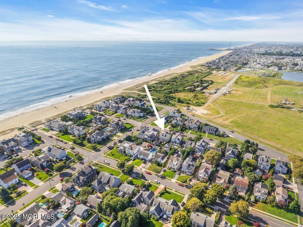 Sea Girt, New Jersey, 08750, United States, 5 Bedrooms Bedrooms, ,6 BathroomsBathrooms,Residential,Active,1914780