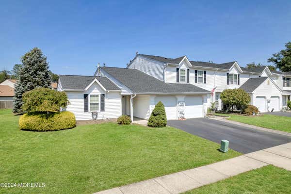 37 SEABREEZE SQ, FREEHOLD, NJ 07728 - Image 1