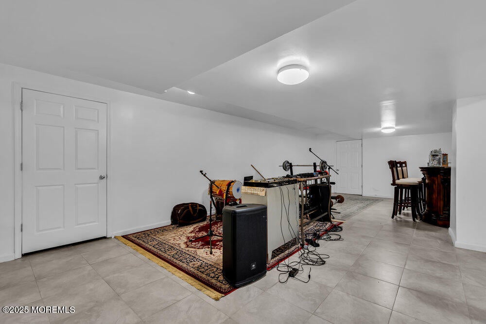 Toms River, New Jersey, 08753, United States, 5 Bedrooms Bedrooms, ,4 BathroomsBathrooms,Residential,Active,1989768