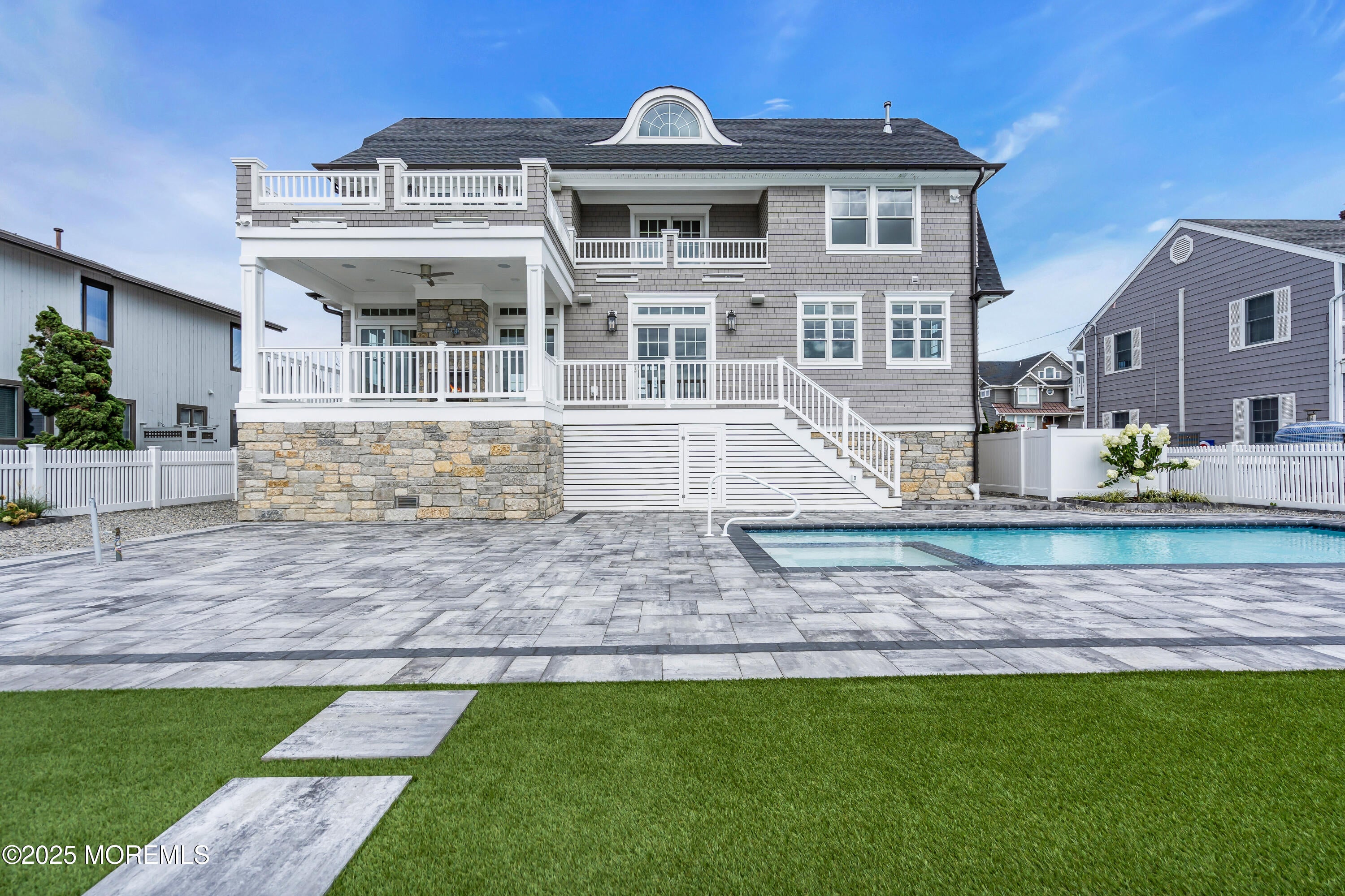 Mantoloking, New Jersey, 08738, United States, 6 Bedrooms Bedrooms, ,6 BathroomsBathrooms,Residential,Active,1904143