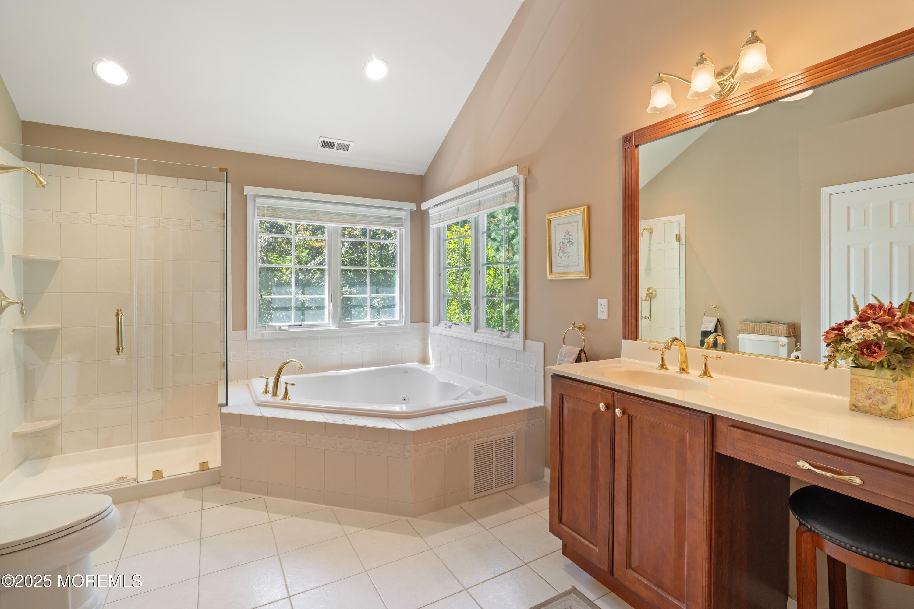 Manahawkin, New Jersey, 08050, United States, ,3 BathroomsBathrooms,Residential,Pending,1824002