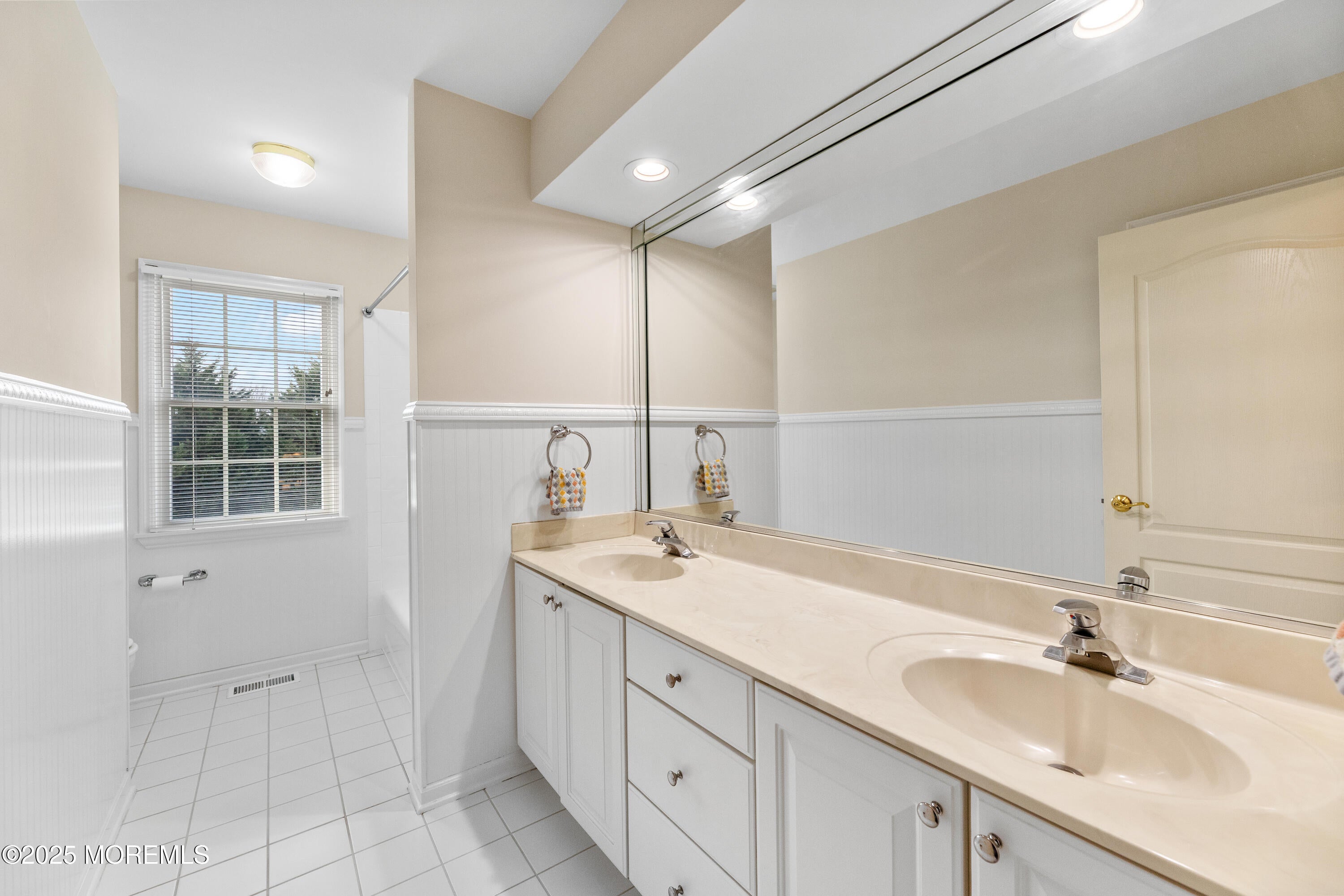 Millstone, New Jersey, 08510, United States, 4 Bedrooms Bedrooms, ,3 BathroomsBathrooms,Residential,Pending,2007227