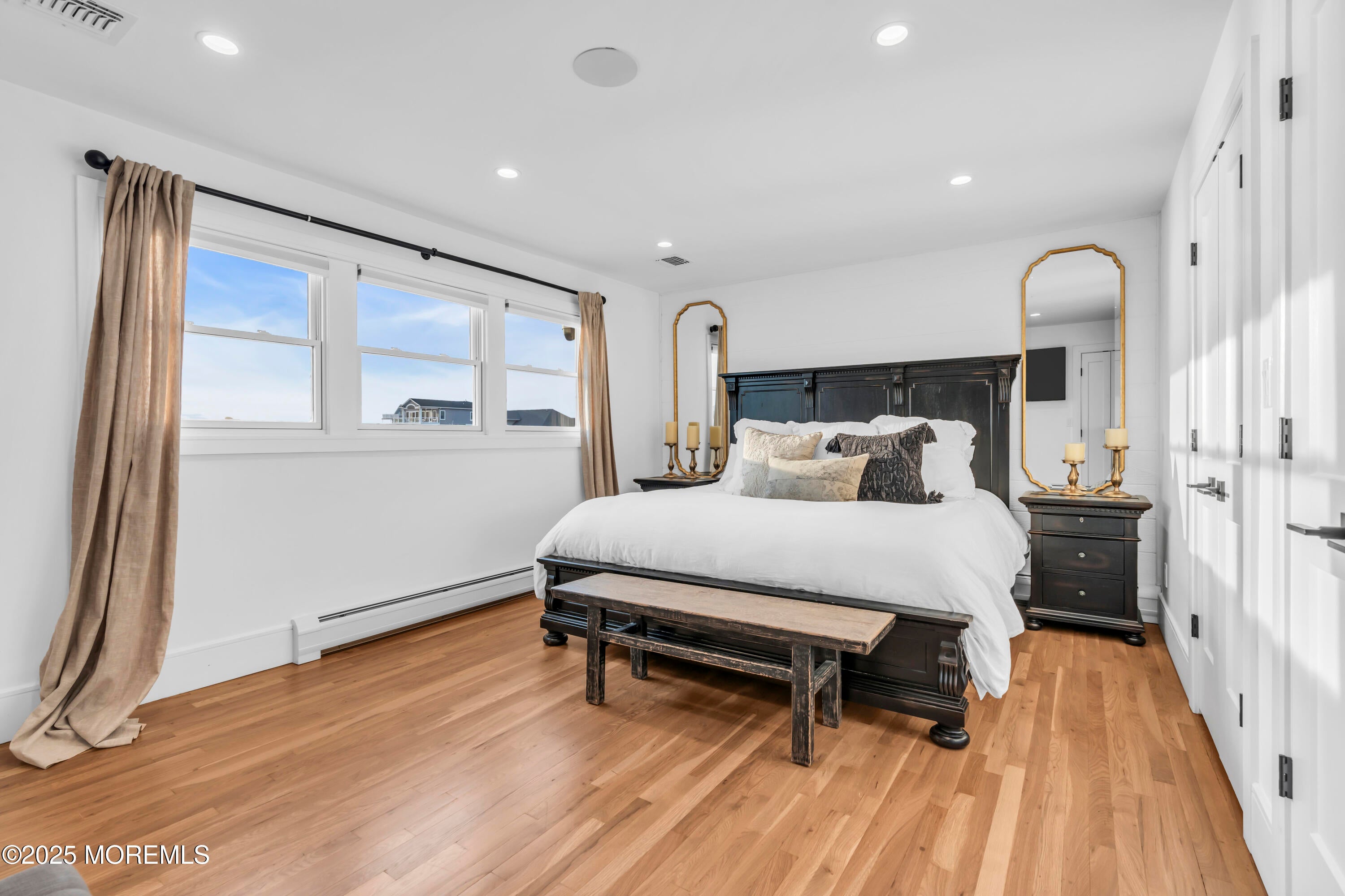 Toms River, New Jersey, 08753, United States, 5 Bedrooms Bedrooms, ,3 BathroomsBathrooms,Residential,Active,1952599