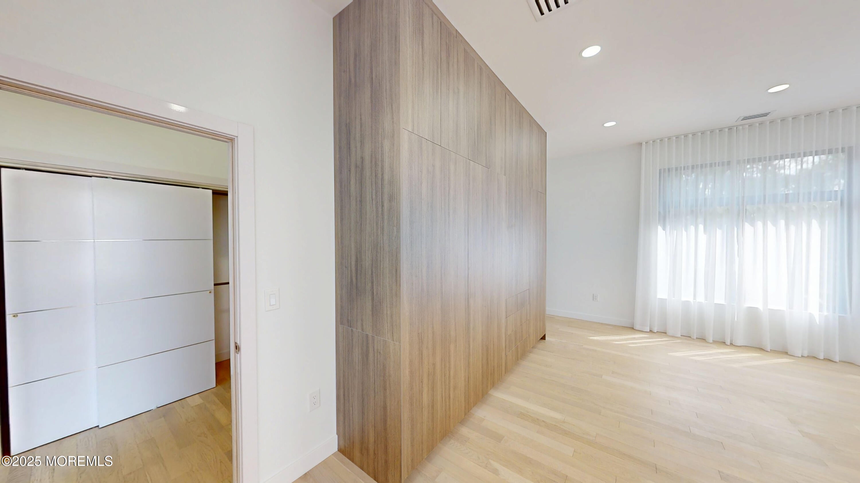 Marlboro, New Jersey, 07746, United States, 5 Bedrooms Bedrooms, ,5 BathroomsBathrooms,Residential,Active,1929654