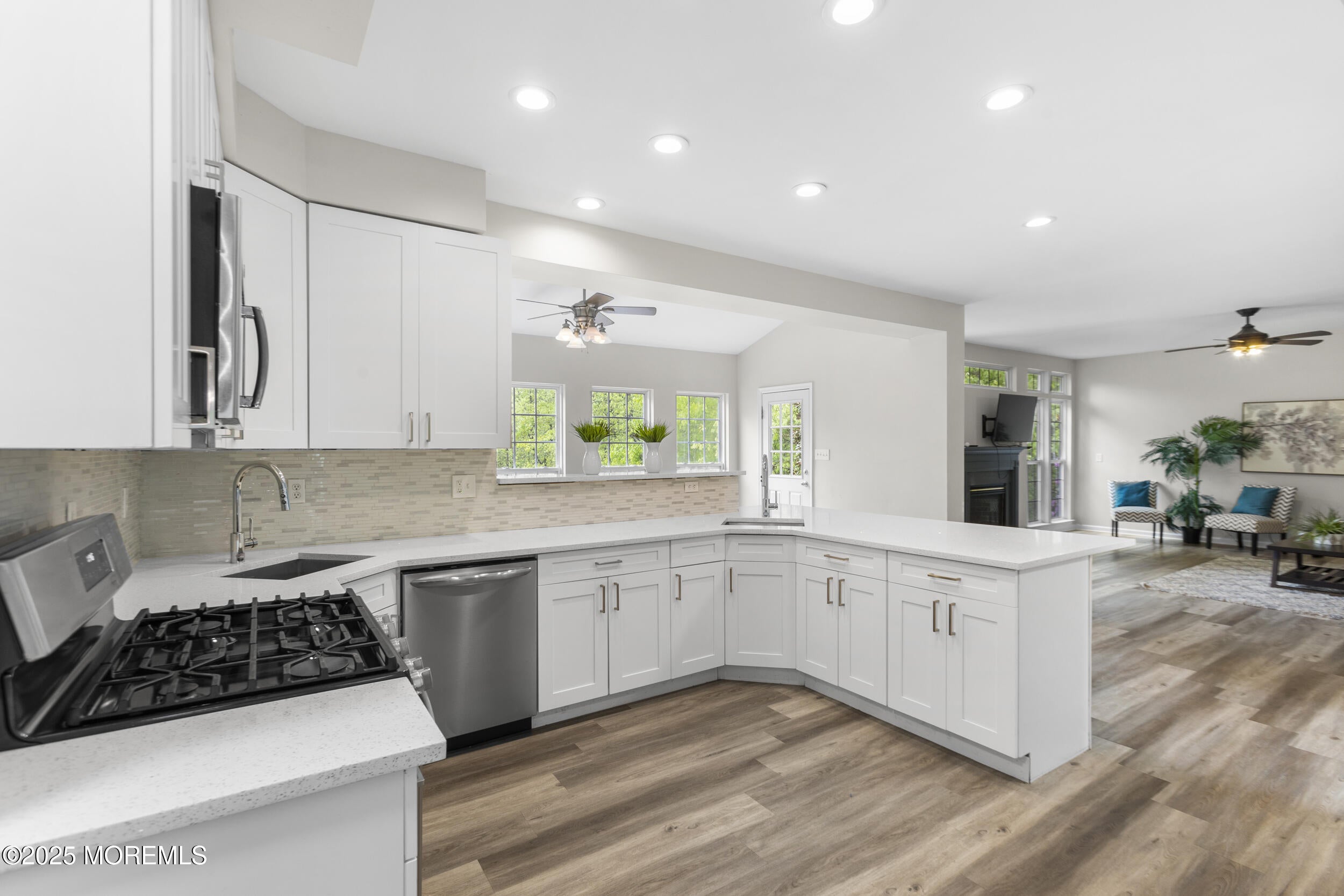 Jackson, New Jersey, 08527, United States, 5 Bedrooms Bedrooms, ,3 BathroomsBathrooms,Residential,Active,1973348