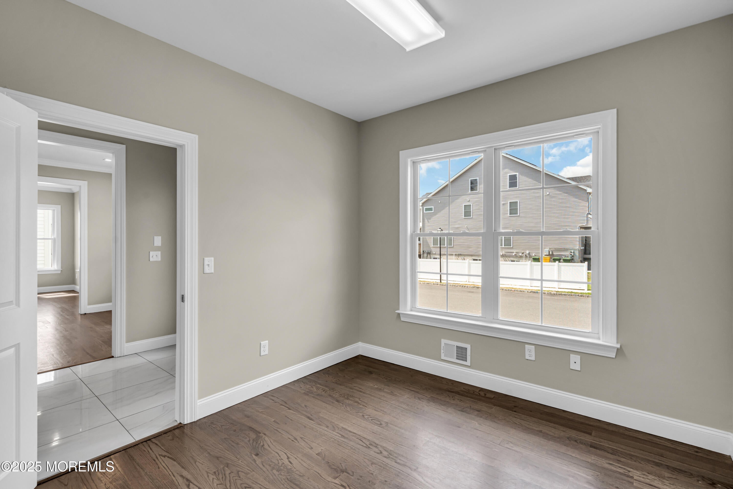 Lakewood, New Jersey, 08701, United States, 5 Bedrooms Bedrooms, ,4 BathroomsBathrooms,Residential,Active,1941365