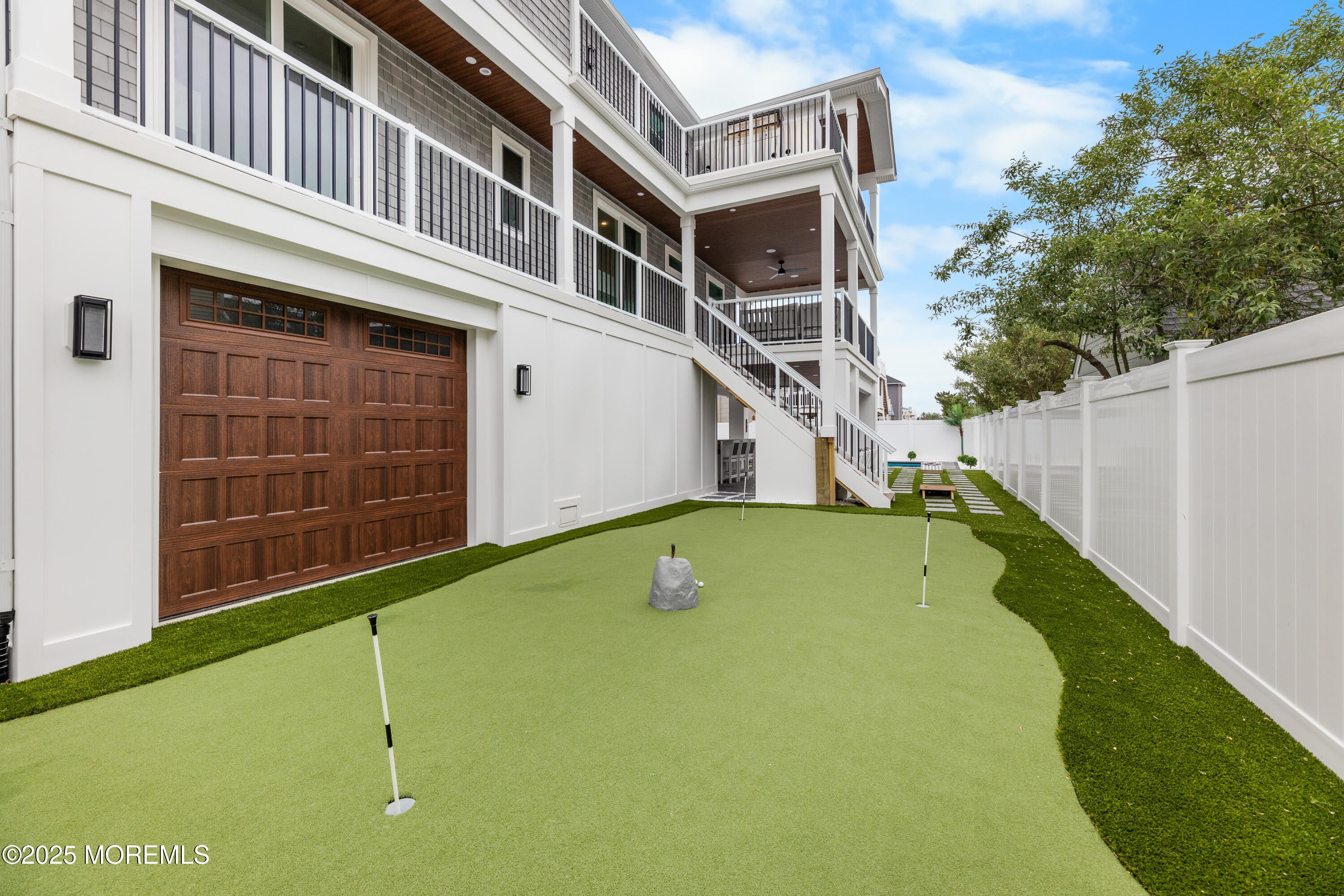 Beach Haven, New Jersey, 08008, United States, 6 Bedrooms Bedrooms, ,6 BathroomsBathrooms,Residential,Active,1969766