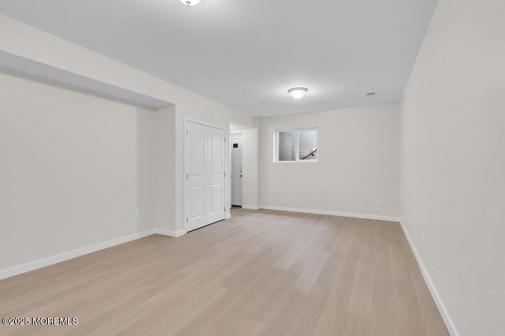 Lakewood, New Jersey, 08701, United States, 5 Bedrooms Bedrooms, ,4 BathroomsBathrooms,Residential,Active,1973269