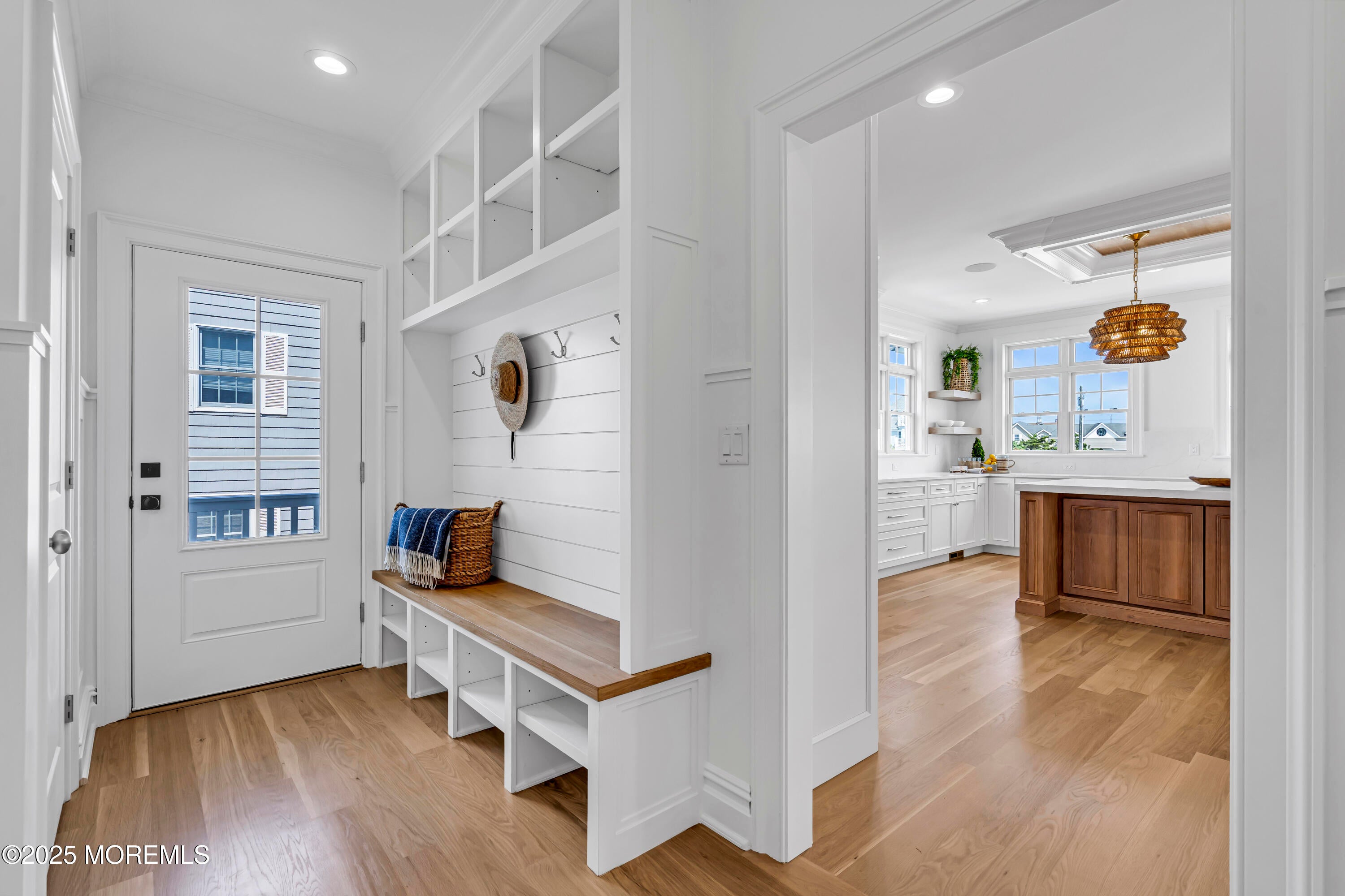 Mantoloking, New Jersey, 08738, United States, 6 Bedrooms Bedrooms, ,6 BathroomsBathrooms,Residential,Active,1904143