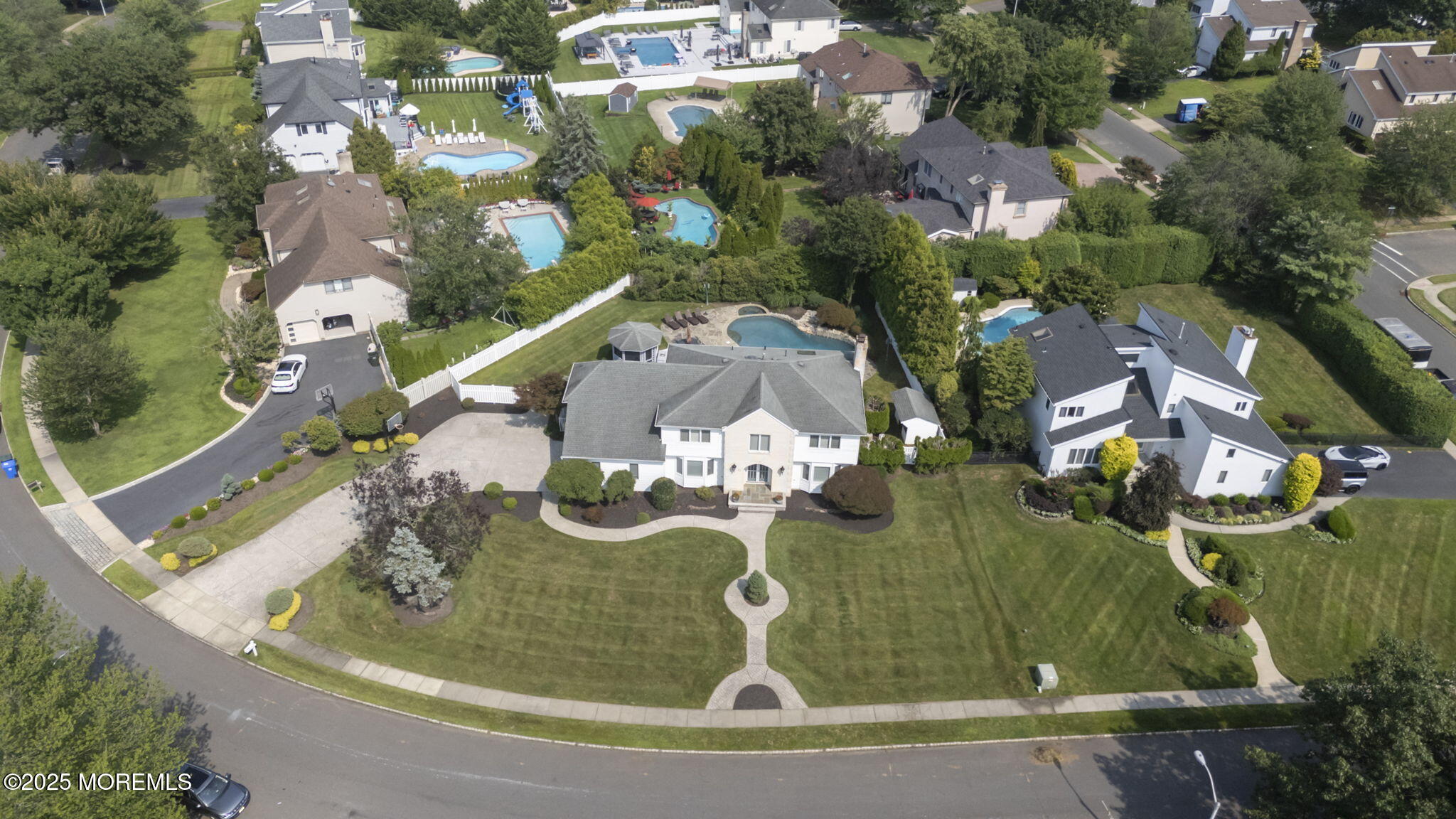 Eatontown, New Jersey, 07724, United States, 6 Bedrooms Bedrooms, ,3 BathroomsBathrooms,Residential,Active,2017488