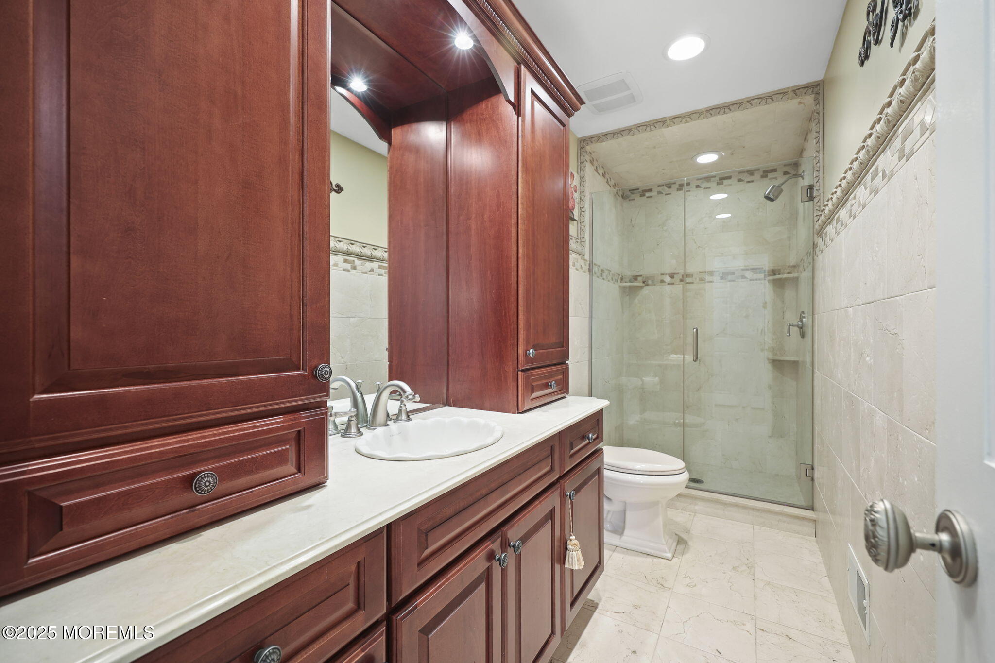 Eatontown, New Jersey, 07724, United States, 6 Bedrooms Bedrooms, ,3 BathroomsBathrooms,Residential,Active,1909866