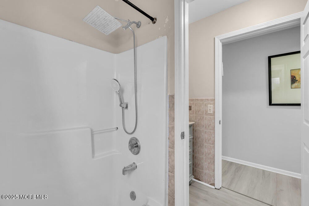 Lakewood, New Jersey, 08701, United States, 7 Bedrooms Bedrooms, ,3 BathroomsBathrooms,Residential,Active,1988790