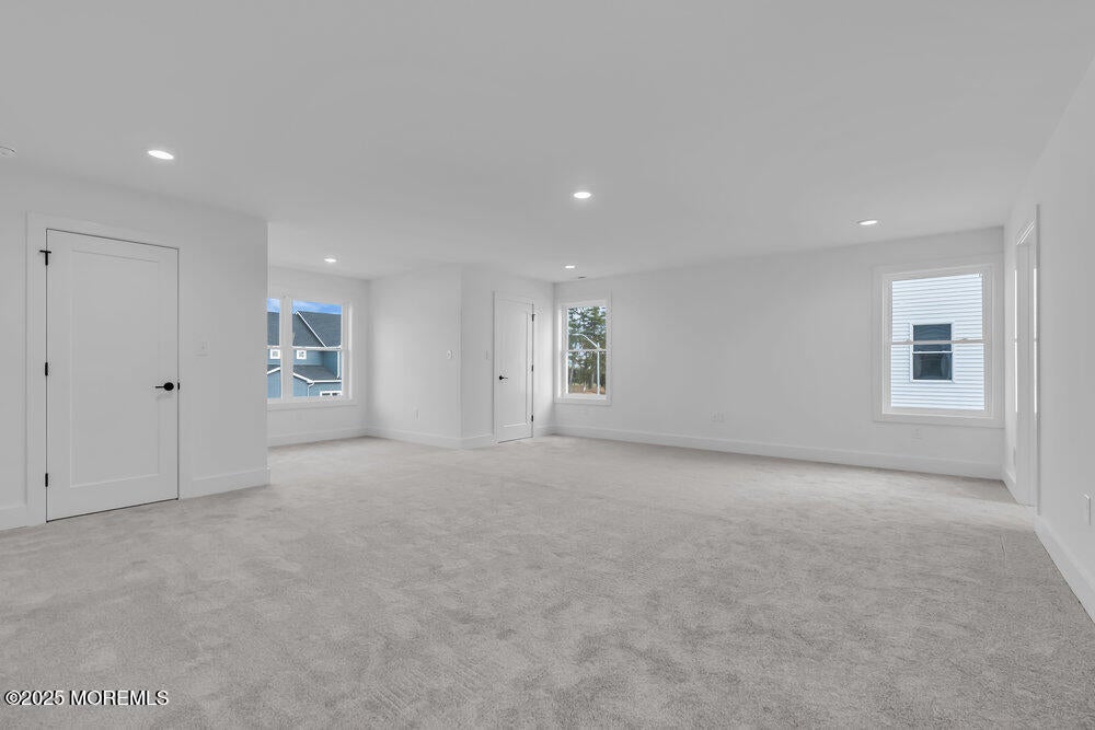 Toms River, New Jersey, 08755, United States, 5 Bedrooms Bedrooms, ,5 BathroomsBathrooms,Residential,Active,1997624