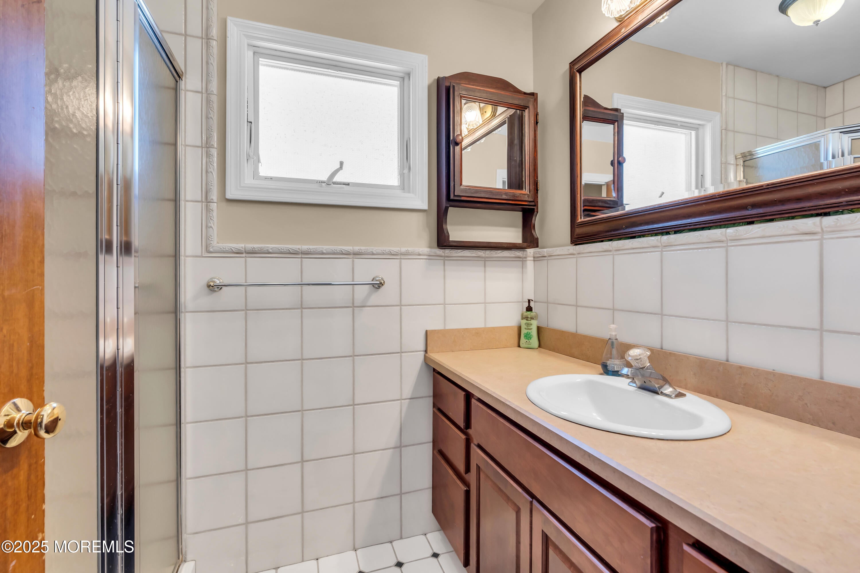 Point Pleasant Beach, New Jersey, 08742, United States, 5 Bedrooms Bedrooms, ,3 BathroomsBathrooms,Residential,Active,1902932