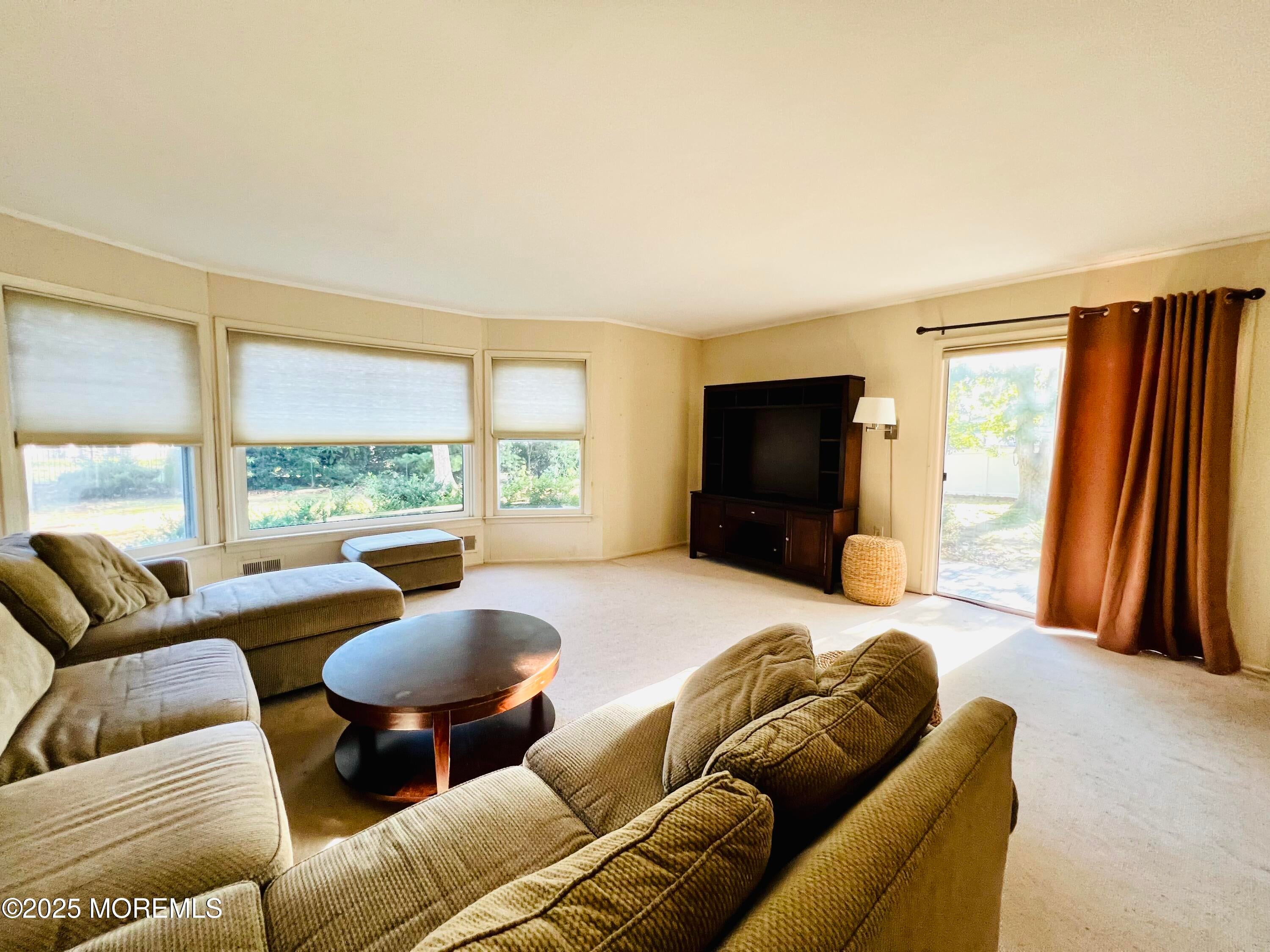 Oakhurst, New Jersey, 07755, United States, 4 Bedrooms Bedrooms, ,2 BathroomsBathrooms,Residential,Active,1905065