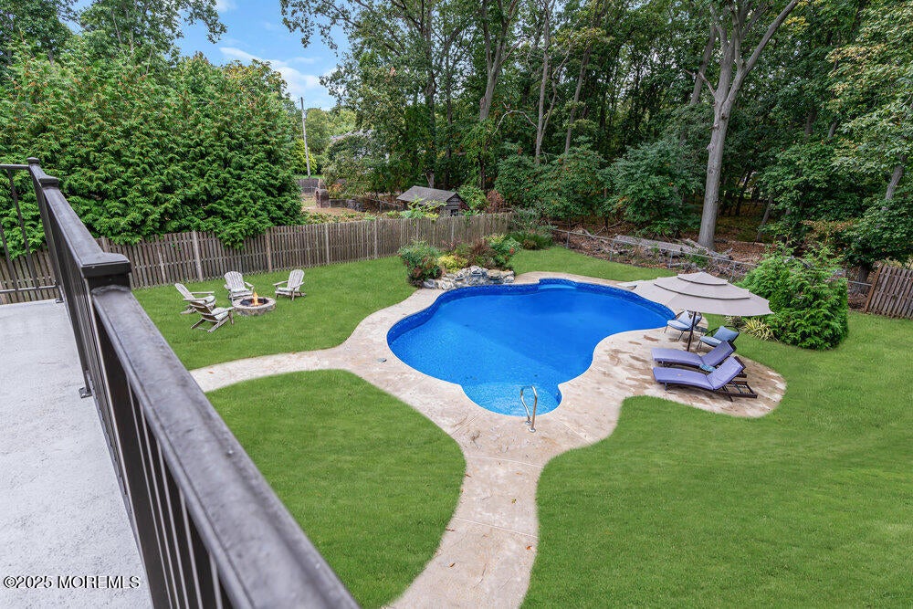 Eatontown, New Jersey, 07724, United States, 5 Bedrooms Bedrooms, ,3 BathroomsBathrooms,Residential,Active,1922289