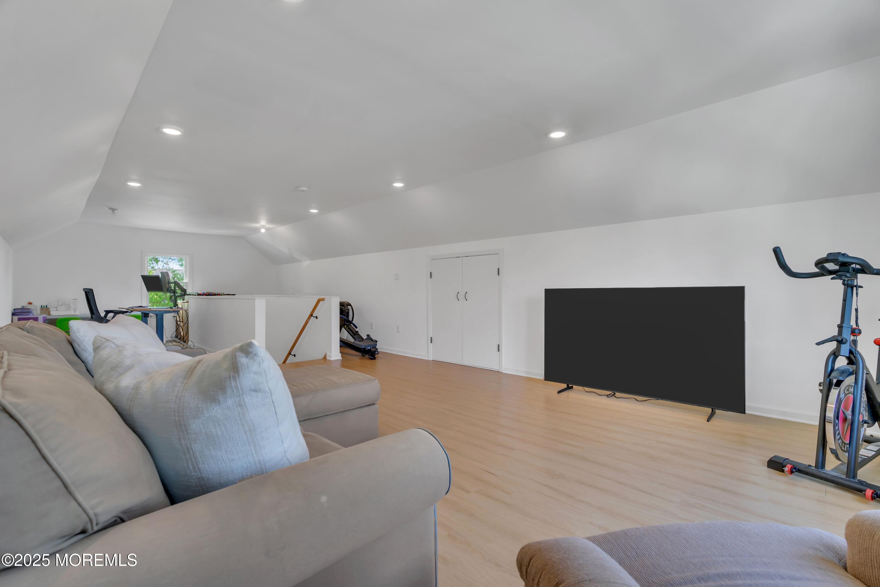 Point Pleasant Beach, New Jersey, 08742, United States, 4 Bedrooms Bedrooms, ,3 BathroomsBathrooms,Residential,Active,2008914