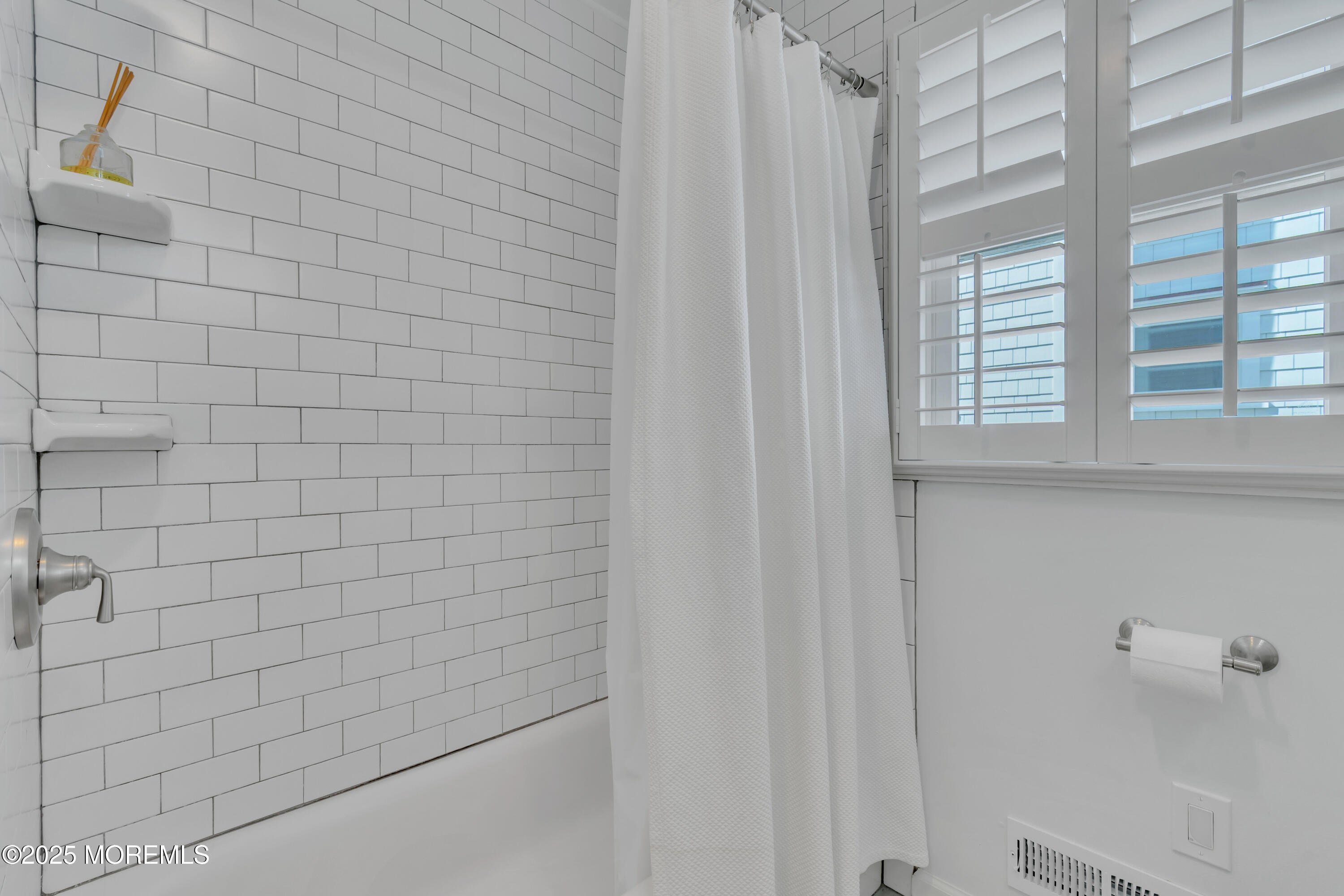 Point Pleasant Beach, New Jersey, 08742, United States, 4 Bedrooms Bedrooms, ,3 BathroomsBathrooms,Residential,Active,2008914