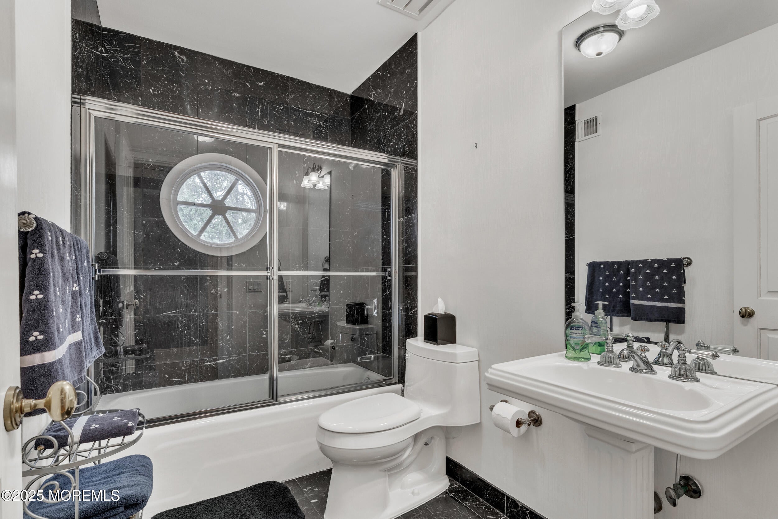 West Allenhurst, New Jersey, 07711, United States, ,7 BathroomsBathrooms,Residential,Active,1820492