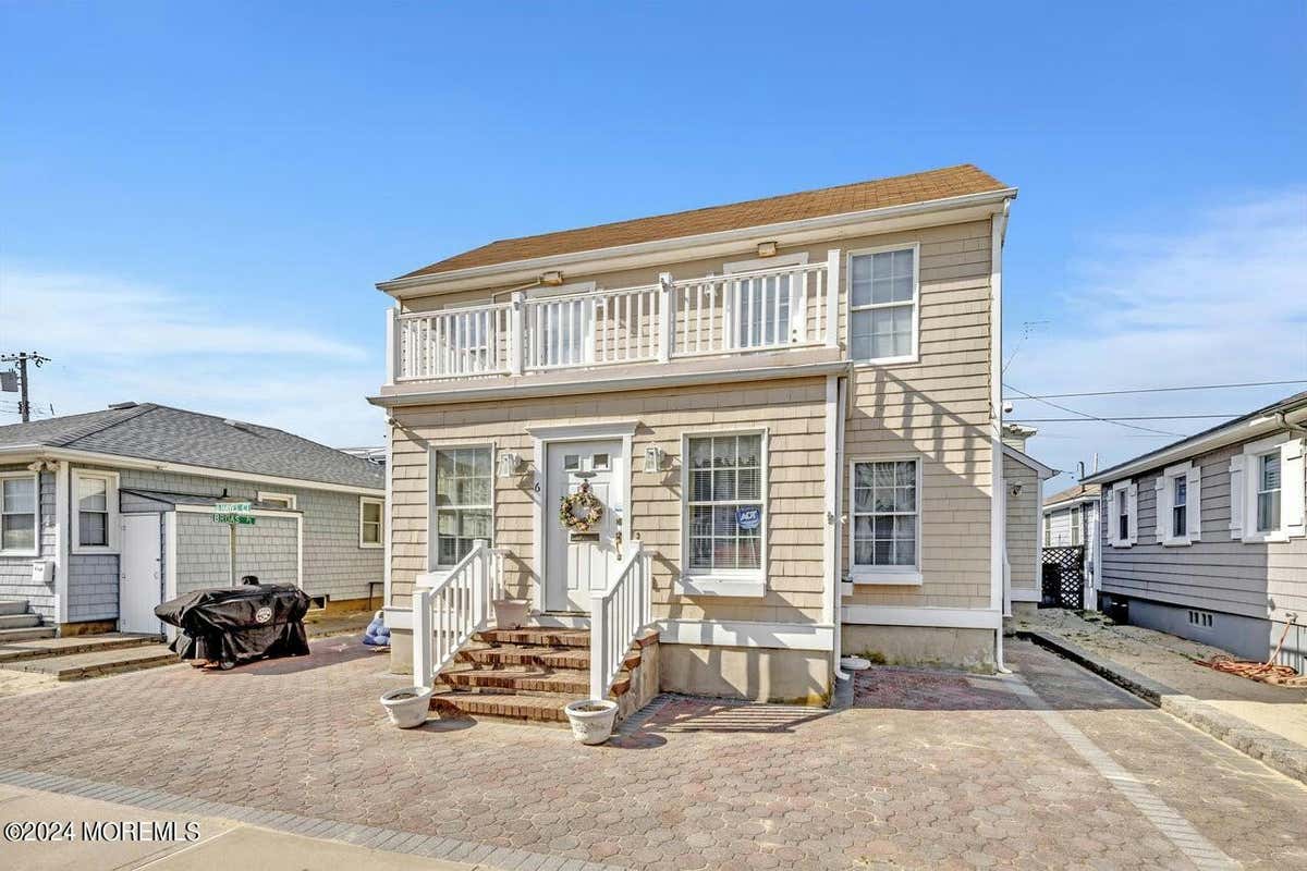 6 HAYES CT, POINT PLEASANT BEACH, NJ 08742, photo 1 of 33