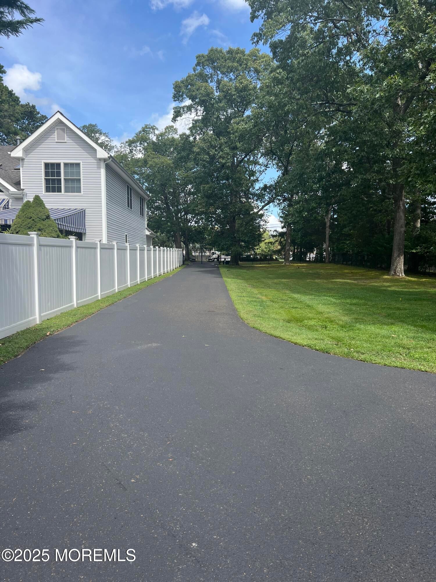 Brick, New Jersey, 08724, United States, 4 Bedrooms Bedrooms, ,4 BathroomsBathrooms,Residential,Active,1945065