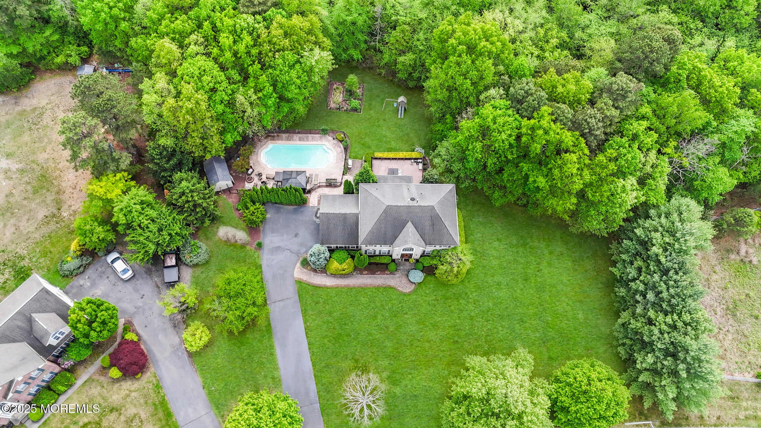 Jackson, New Jersey, 08527, United States, 5 Bedrooms Bedrooms, ,3 BathroomsBathrooms,Residential,Active,1973348