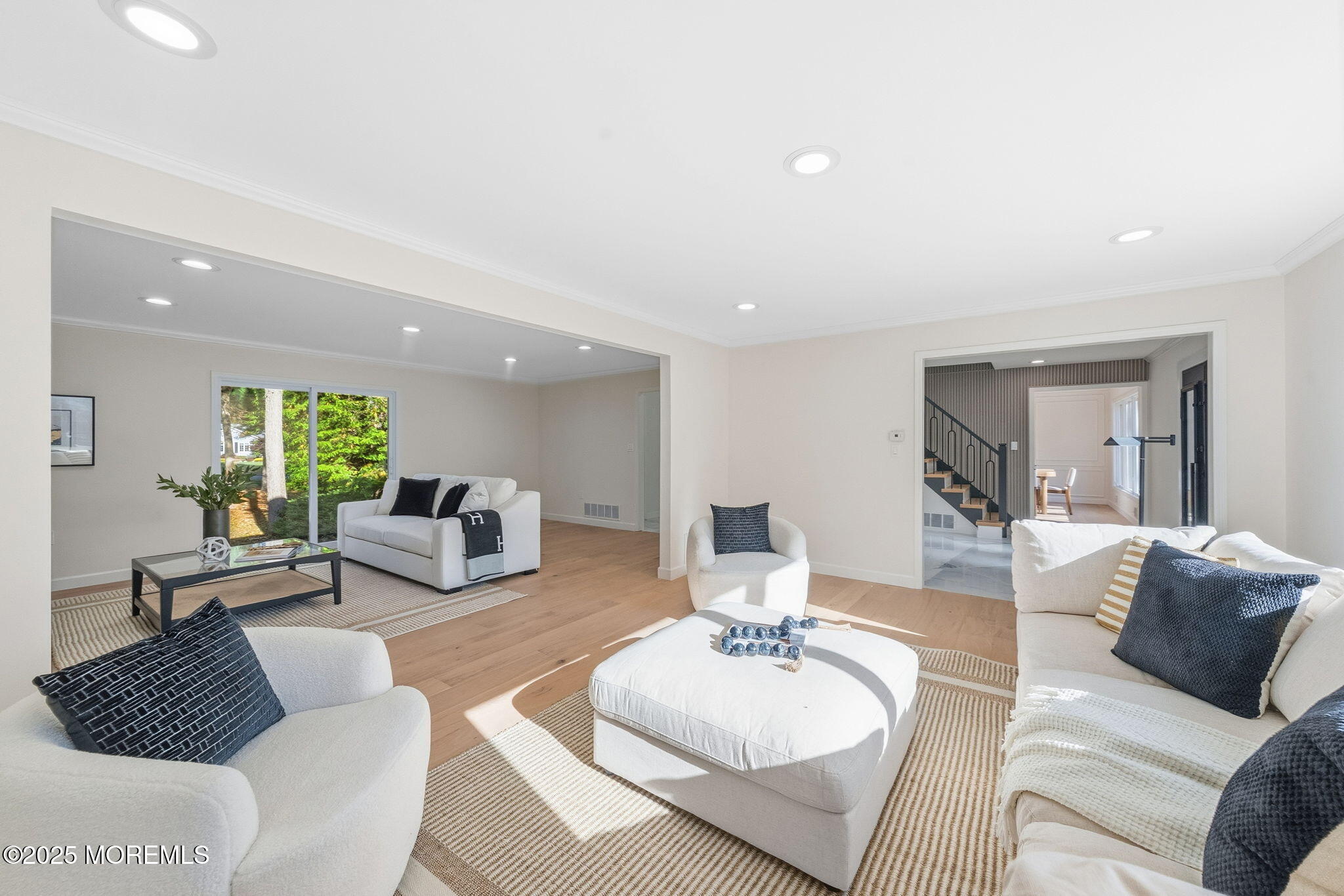 Manalapan, New Jersey, 07726, United States, 5 Bedrooms Bedrooms, ,4 BathroomsBathrooms,Residential,Active,1969663