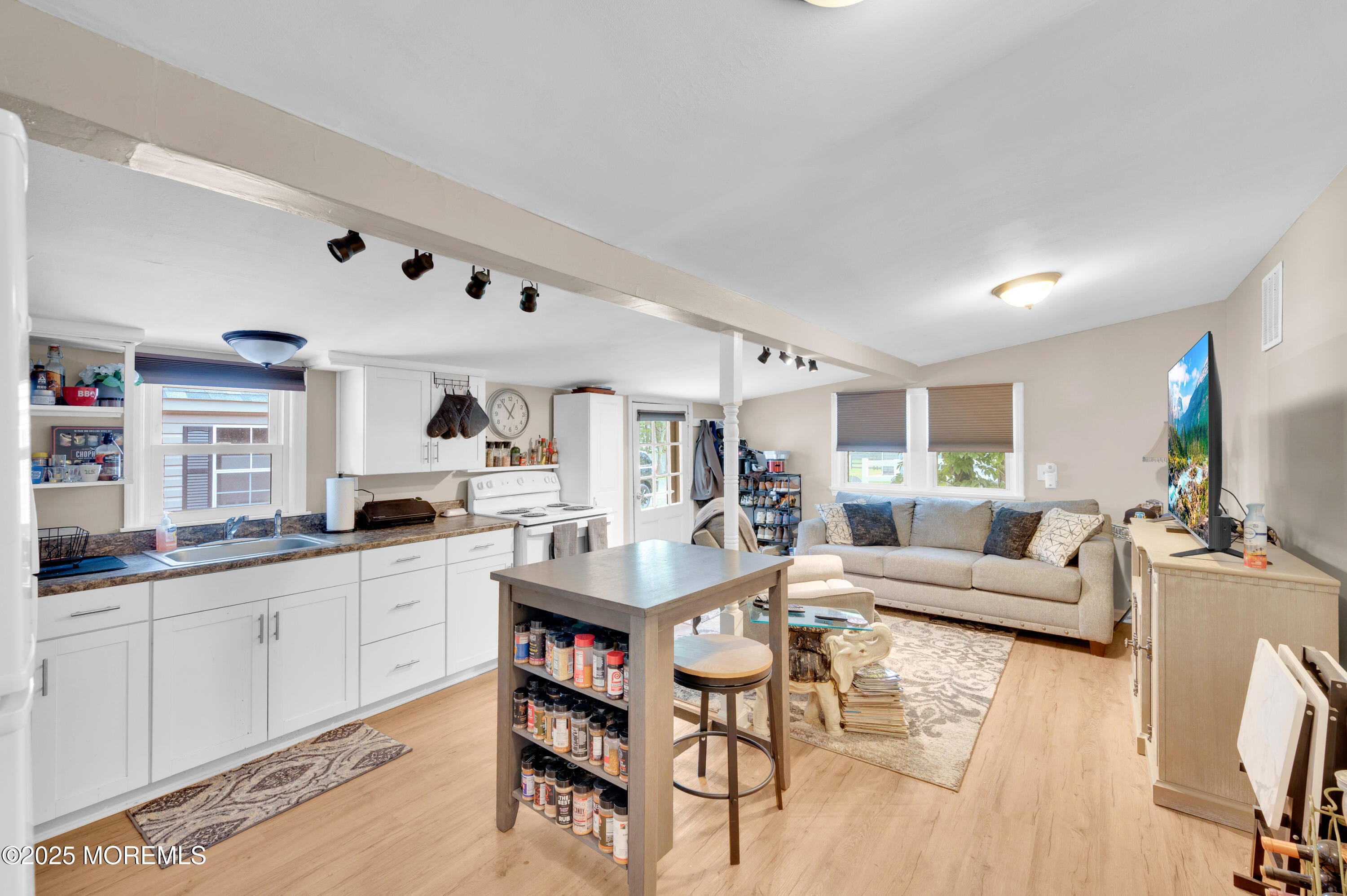 Freehold, New Jersey, 07728, United States, 3 Bedrooms Bedrooms, ,3 BathroomsBathrooms,Residential,Active,1922276