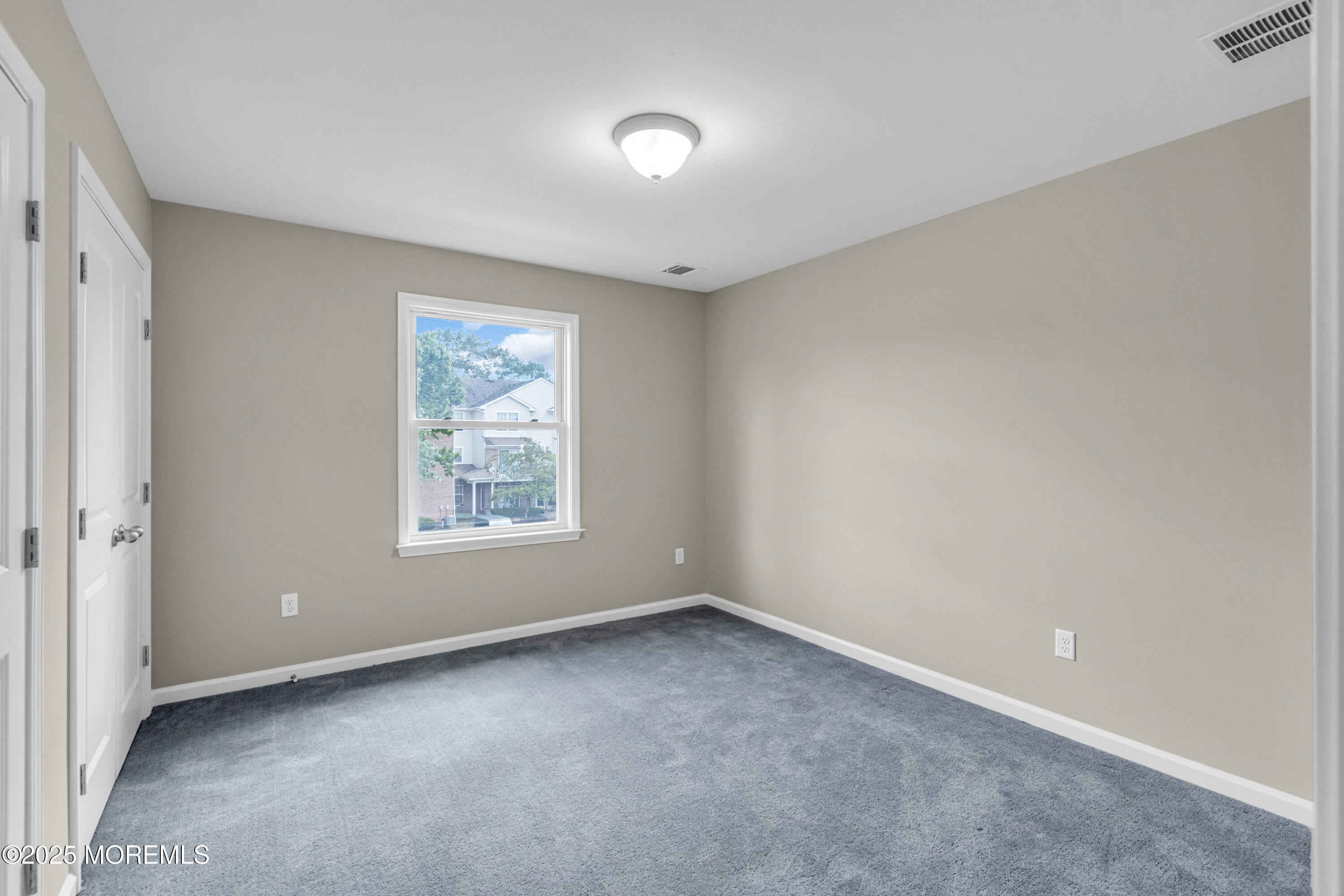 Lakewood, New Jersey, 08701, United States, 5 Bedrooms Bedrooms, ,4 BathroomsBathrooms,Residential,Active,1941365