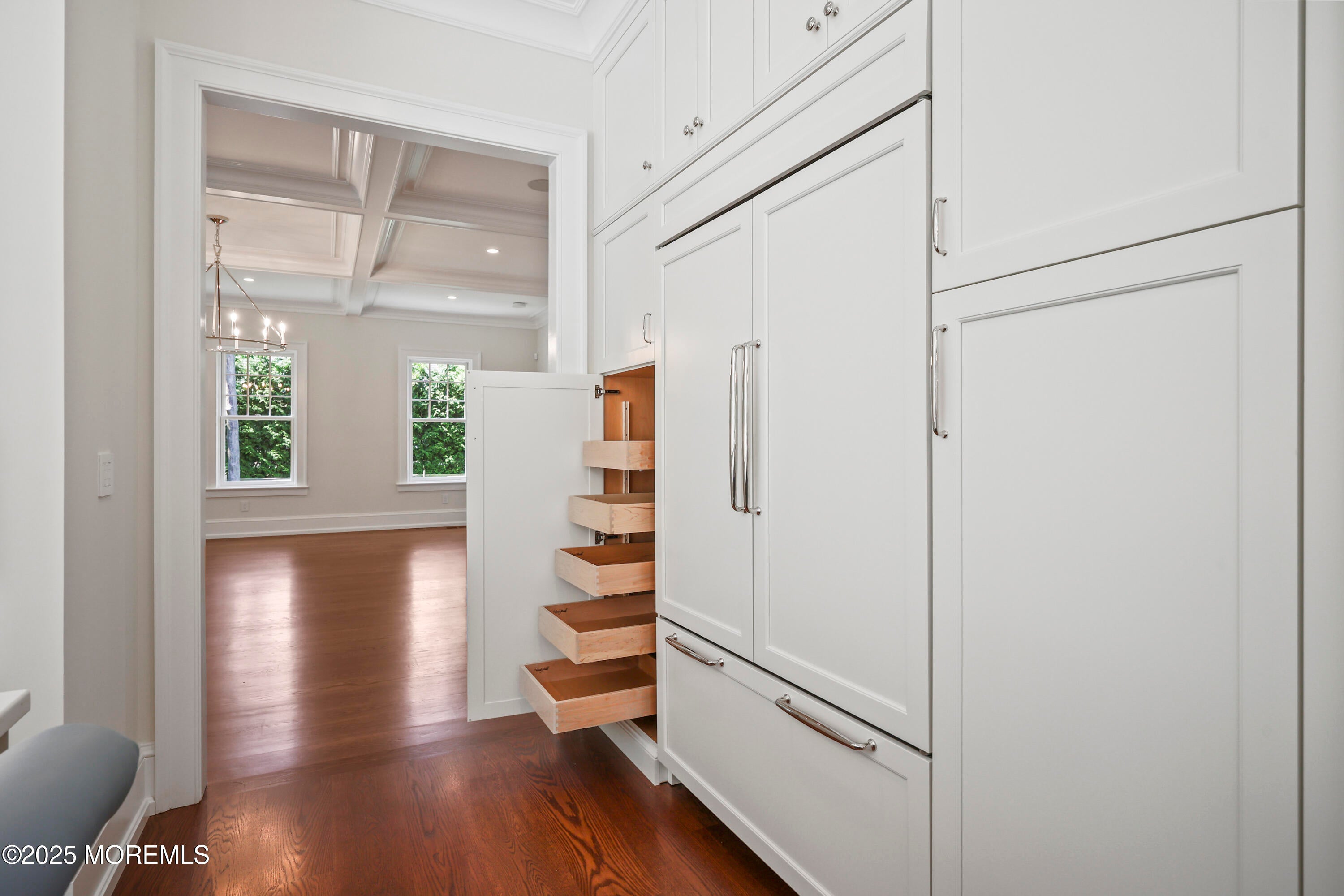 Rumson, New Jersey, 07760, United States, 6 Bedrooms Bedrooms, ,7 BathroomsBathrooms,Residential,Active,1904739