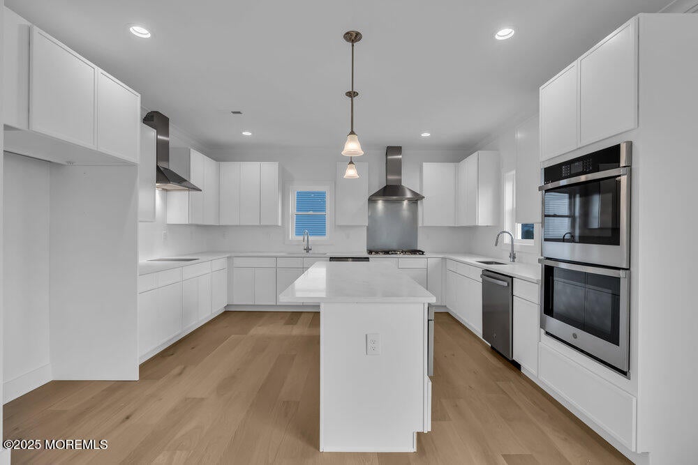 Toms River, New Jersey, 08755, United States, 5 Bedrooms Bedrooms, ,5 BathroomsBathrooms,Residential,Active,1997624