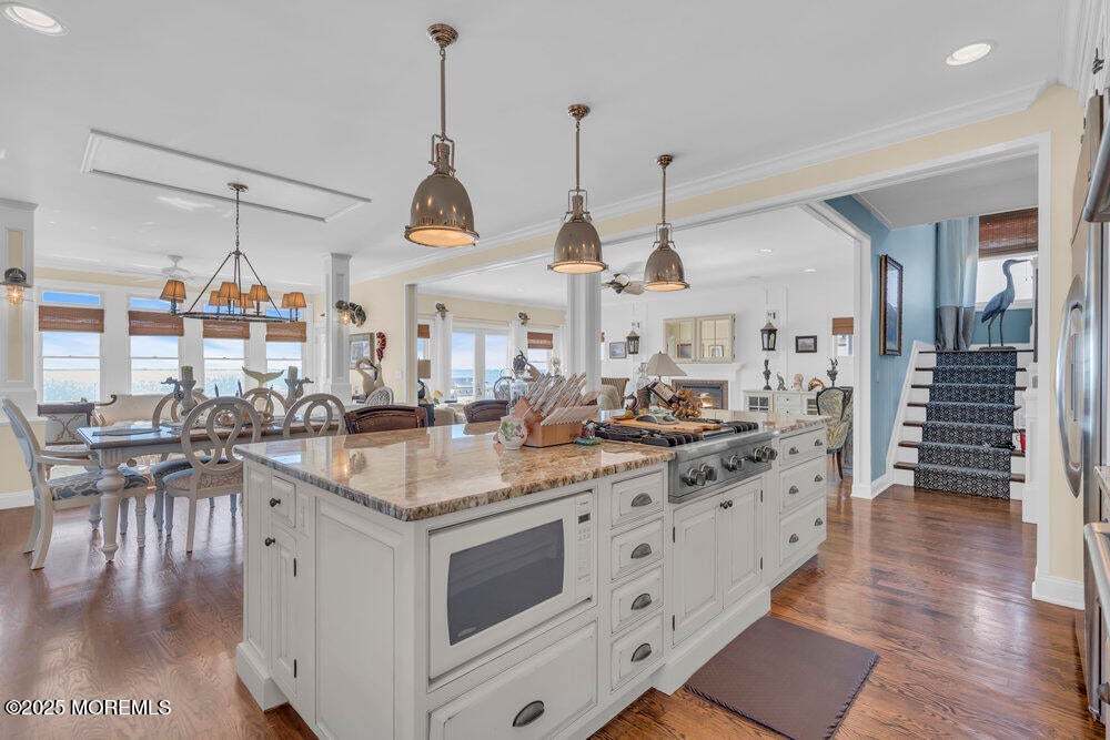 Waretown, New Jersey, 08758, United States, 4 Bedrooms Bedrooms, ,5 BathroomsBathrooms,Residential,Active,1926919