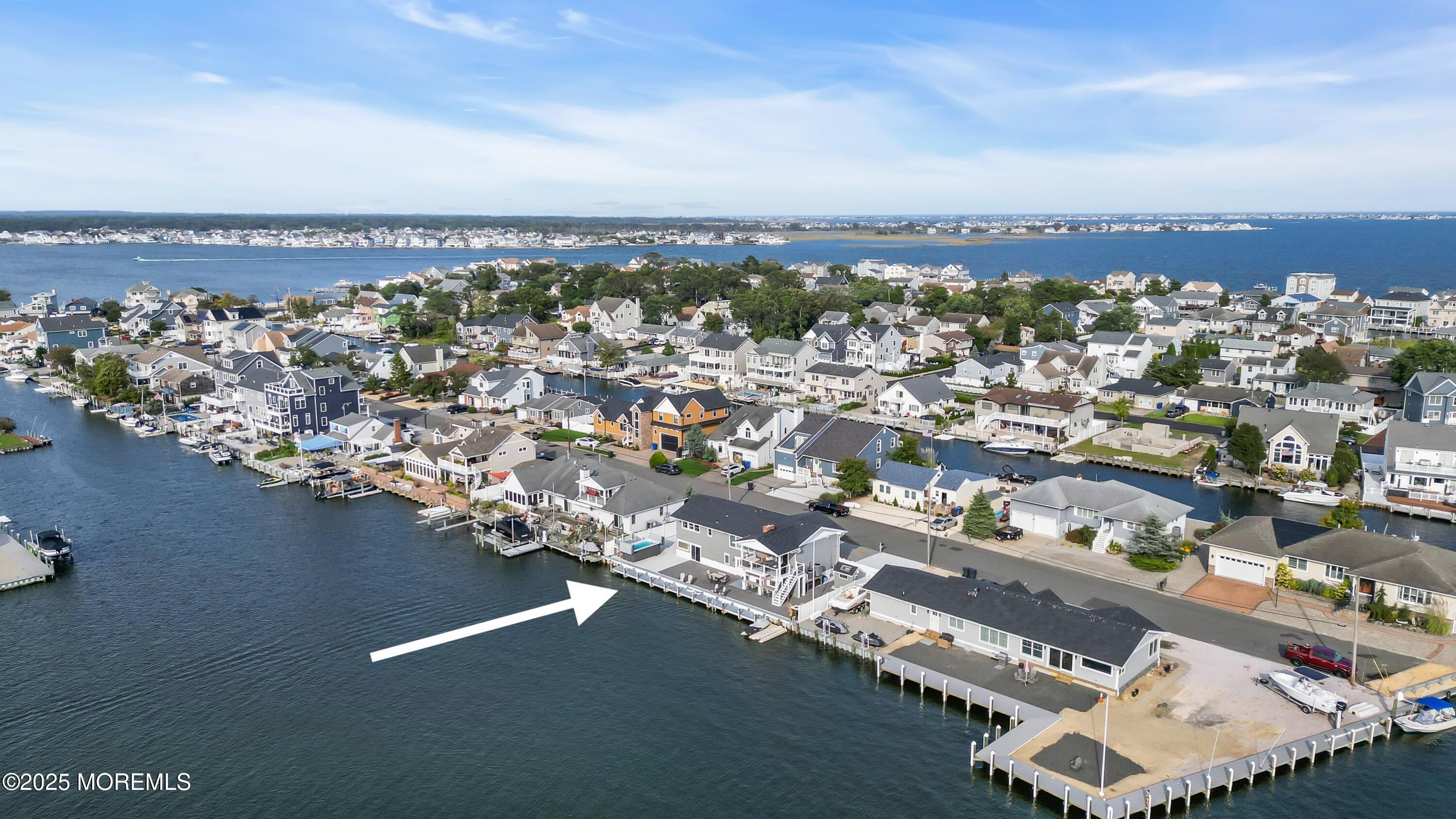 Toms River, New Jersey, 08753, United States, 5 Bedrooms Bedrooms, ,3 BathroomsBathrooms,Residential,Active,1952599